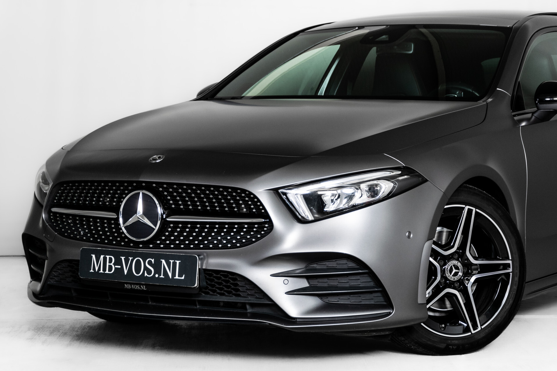 Mercedes-Benz A-Klasse 180 d AMG Night|Panorama|MBUX|Trekhaak|LED|Verw-stoelen|Aut7 Foto 30