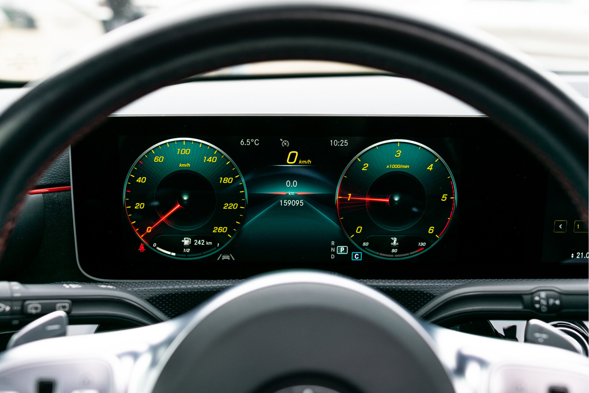 Mercedes-Benz A-Klasse 180 d AMG Night|Panorama|MBUX|Trekhaak|LED|Verw-stoelen|Aut7 Foto 8