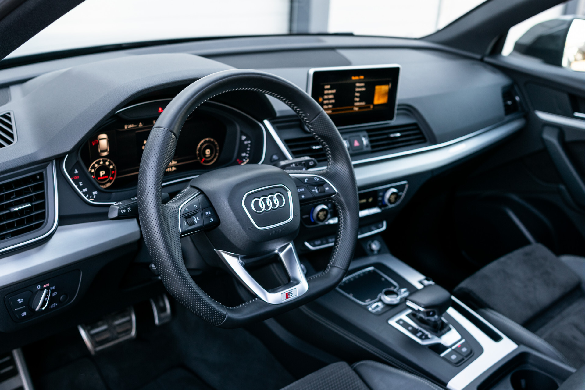 Audi Q5 2.0 TFSI Quattro S-Line Panorama|Blackline|Virtual Cockpit|Aut-Trekhaak|20"|NL Auto Foto 8