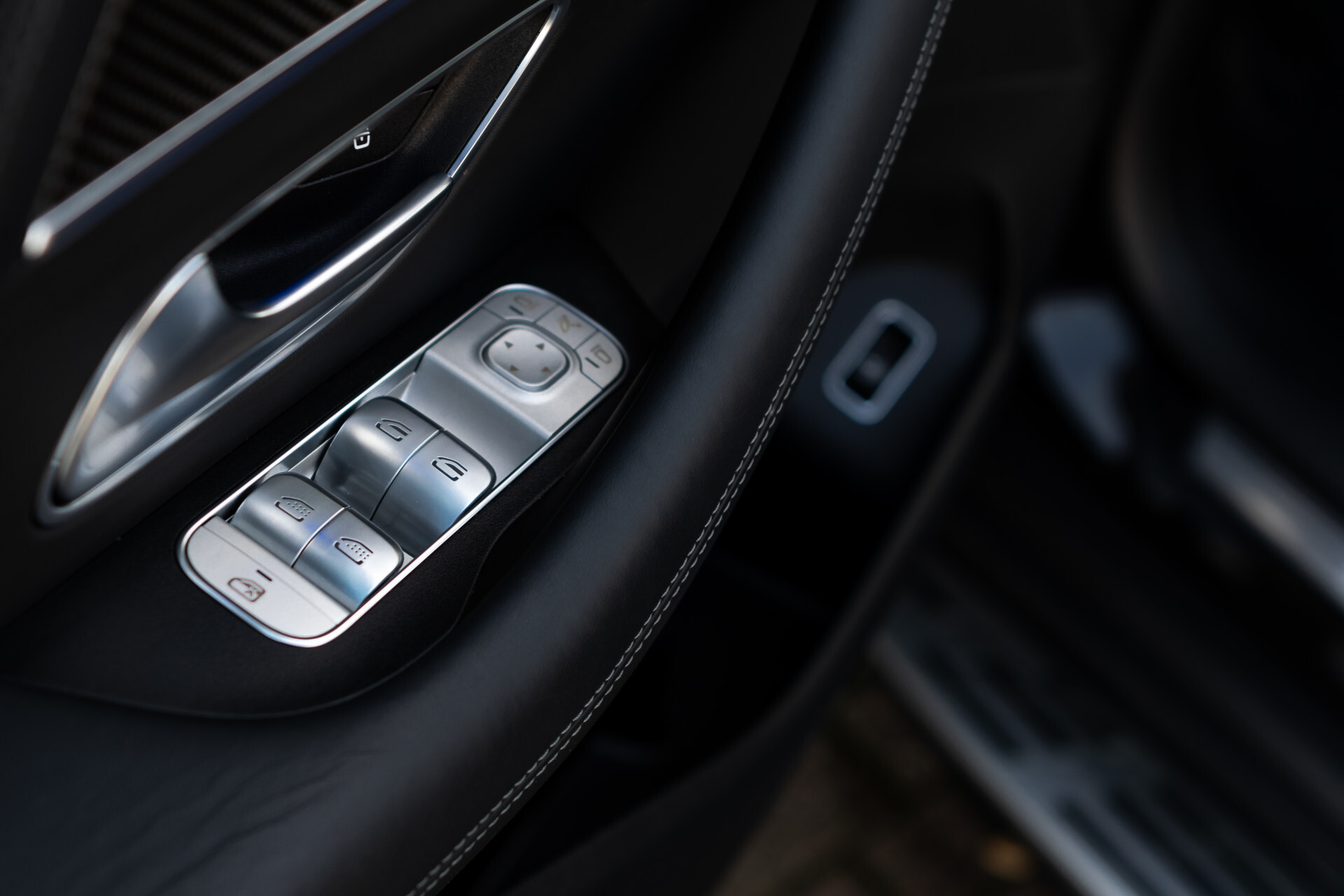 Mercedes-Benz GLE 63 S AMG 4M+ Ceramic|Carbon|Exclusive|Dynamic Plus|Massage|Standkachel|HUD|Night|22" Aut9 Foto 16