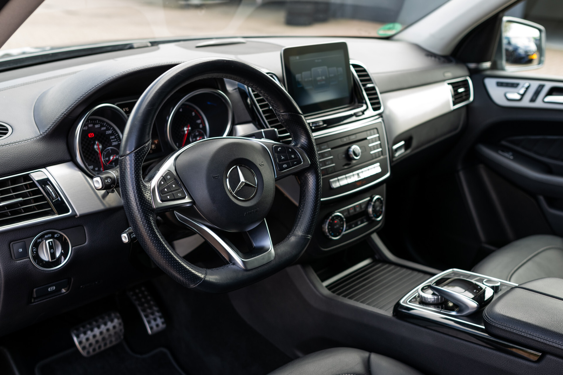 Mercedes-Benz GLE 350d 4-Matic Grijs Kenteken | Full Options Aut9 Foto 4