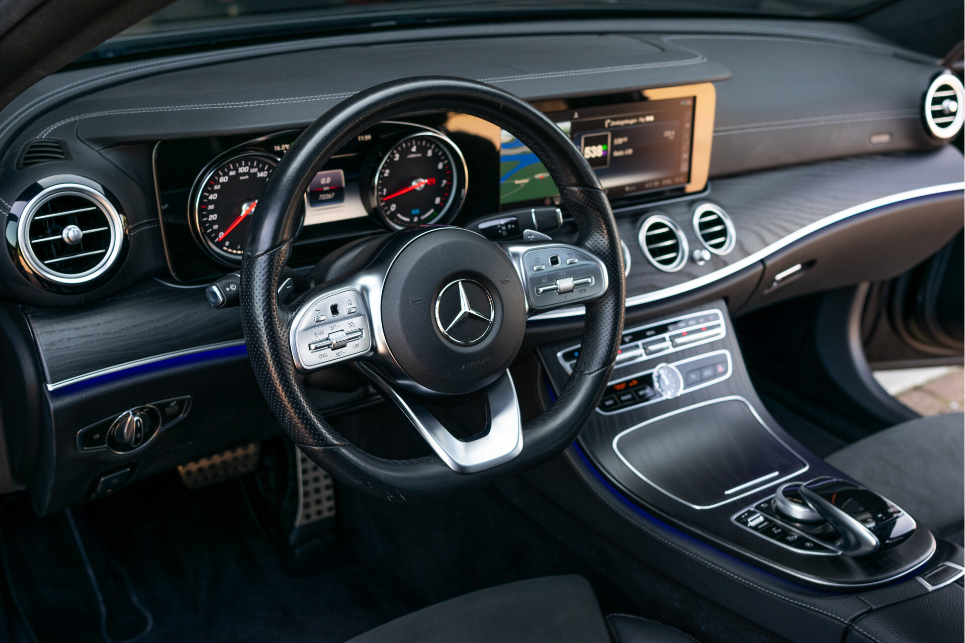Mercedes-Benz E-Klasse 300 AMG Schuifdak | Afn-Trekhaak | DAB | Carplay | Verw-Stoelen Aut9 Foto 16