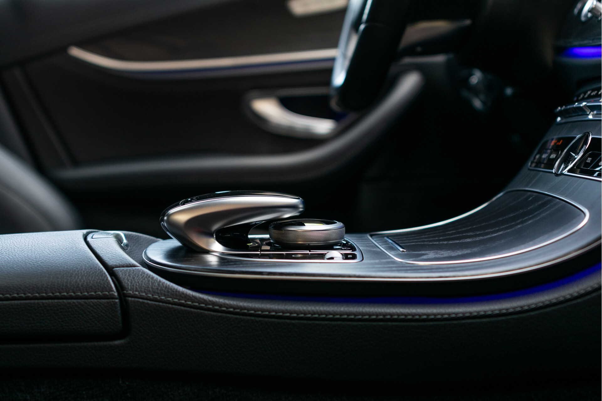 Mercedes-Benz E-Klasse 300 AMG Schuifdak | Afn-Trekhaak | DAB | Carplay | Verw-Stoelen Aut9 Foto 18