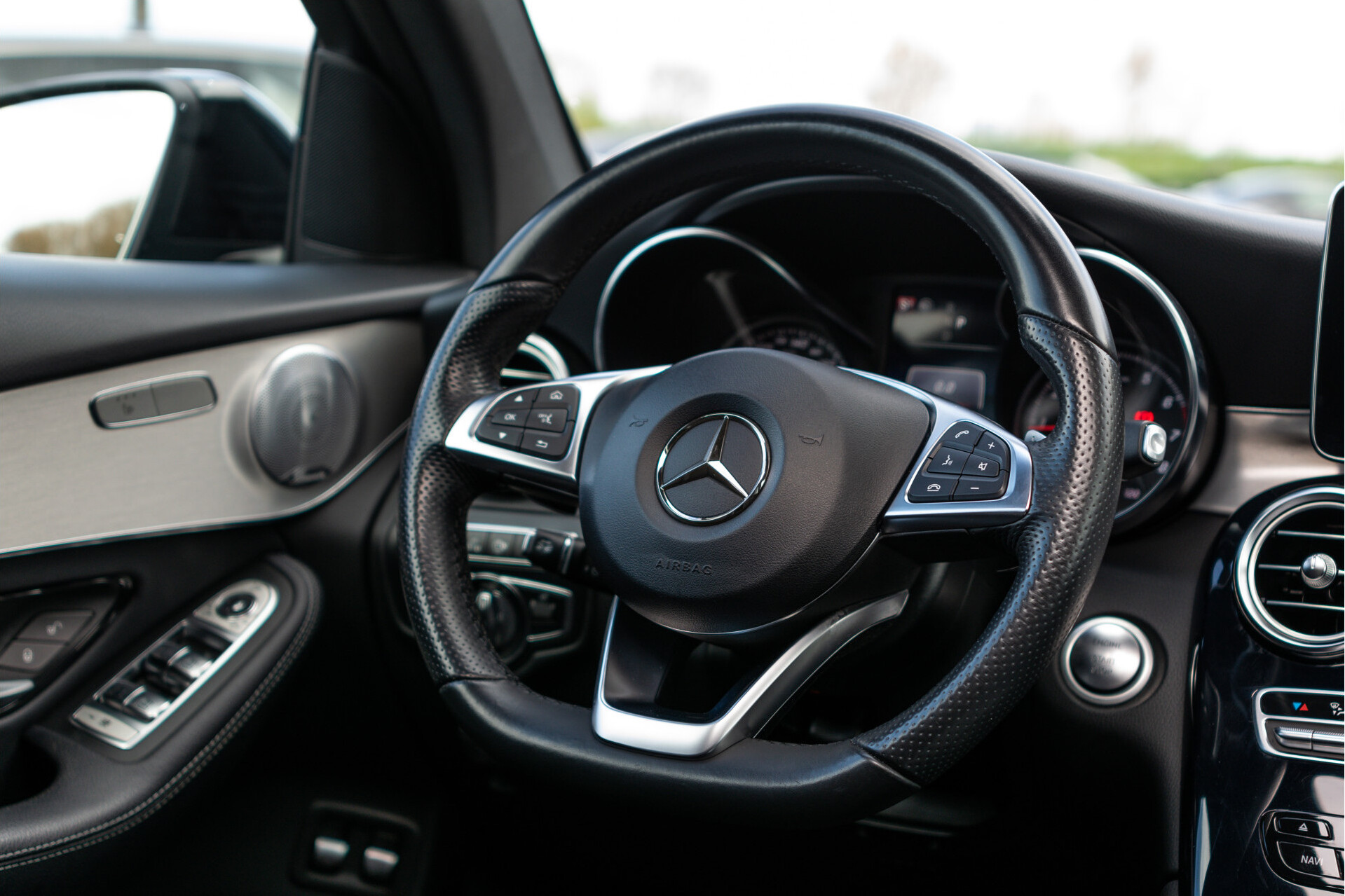 Mercedes-Benz GLC Coupé 250 4-M AMG Night|Distronic|Burmester|Schuifdak|20"|Treeplanken|360 camera Foto 16