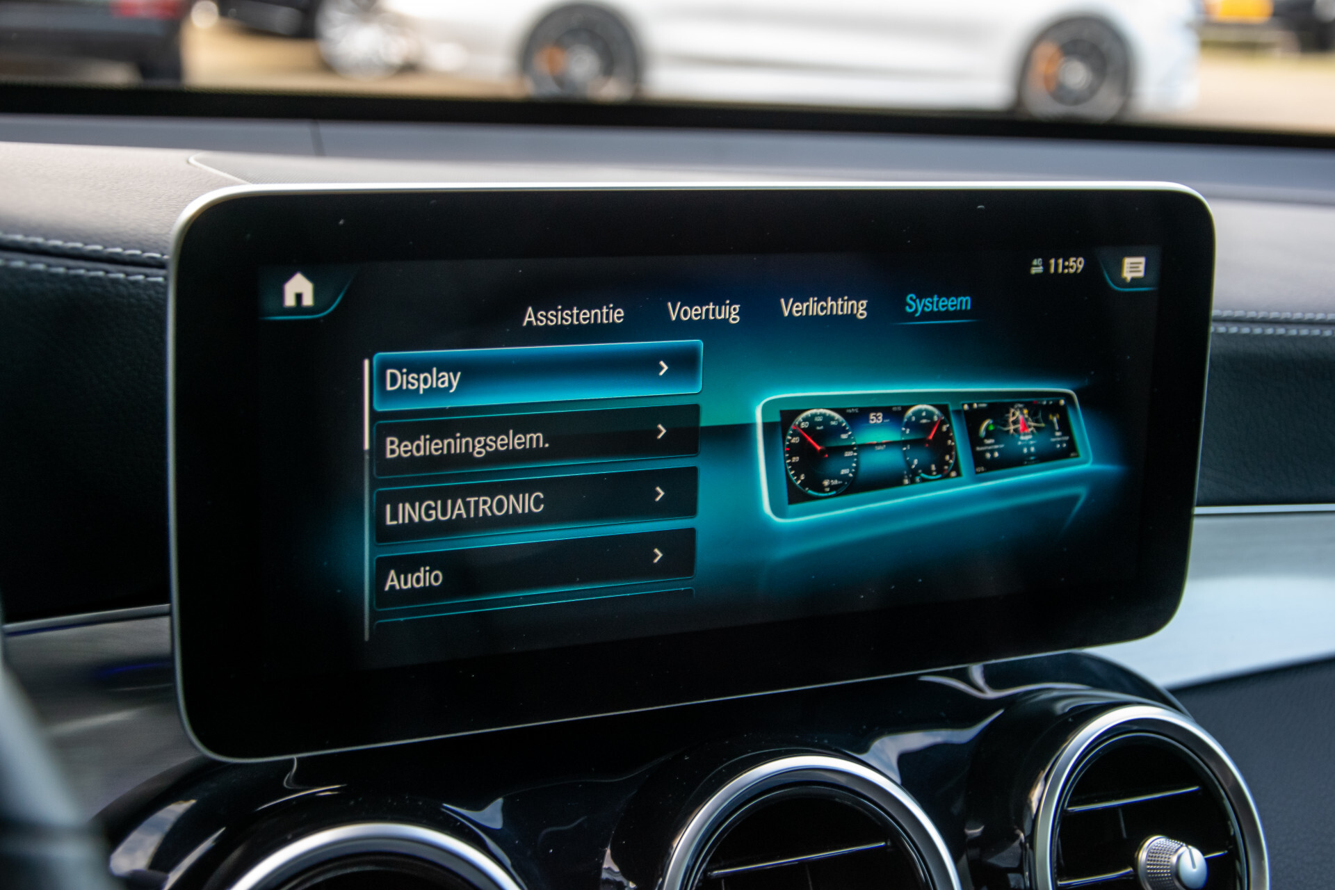 Mercedes-Benz GLC 300 4-M AMG Panorama/Keyless/Assistentiepakket/MBUX/Wegkl-trekhaak Aut9 Foto 32