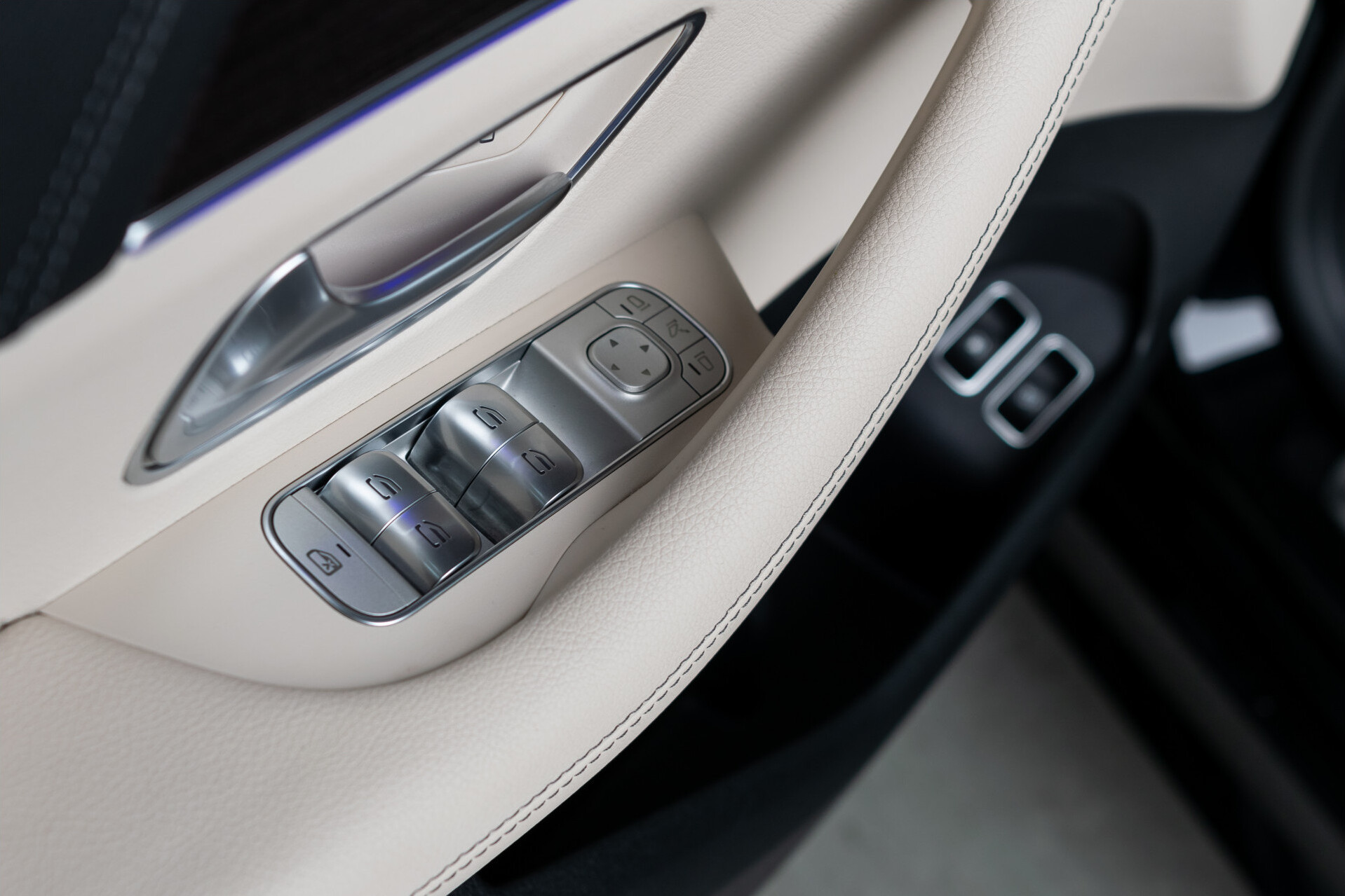 Mercedes-Benz GLE Coupé 350 e 4-M Luchtvering|Panorama|Stoelkoeling|Mem|Burmester|Keyless|Distronic Foto 12