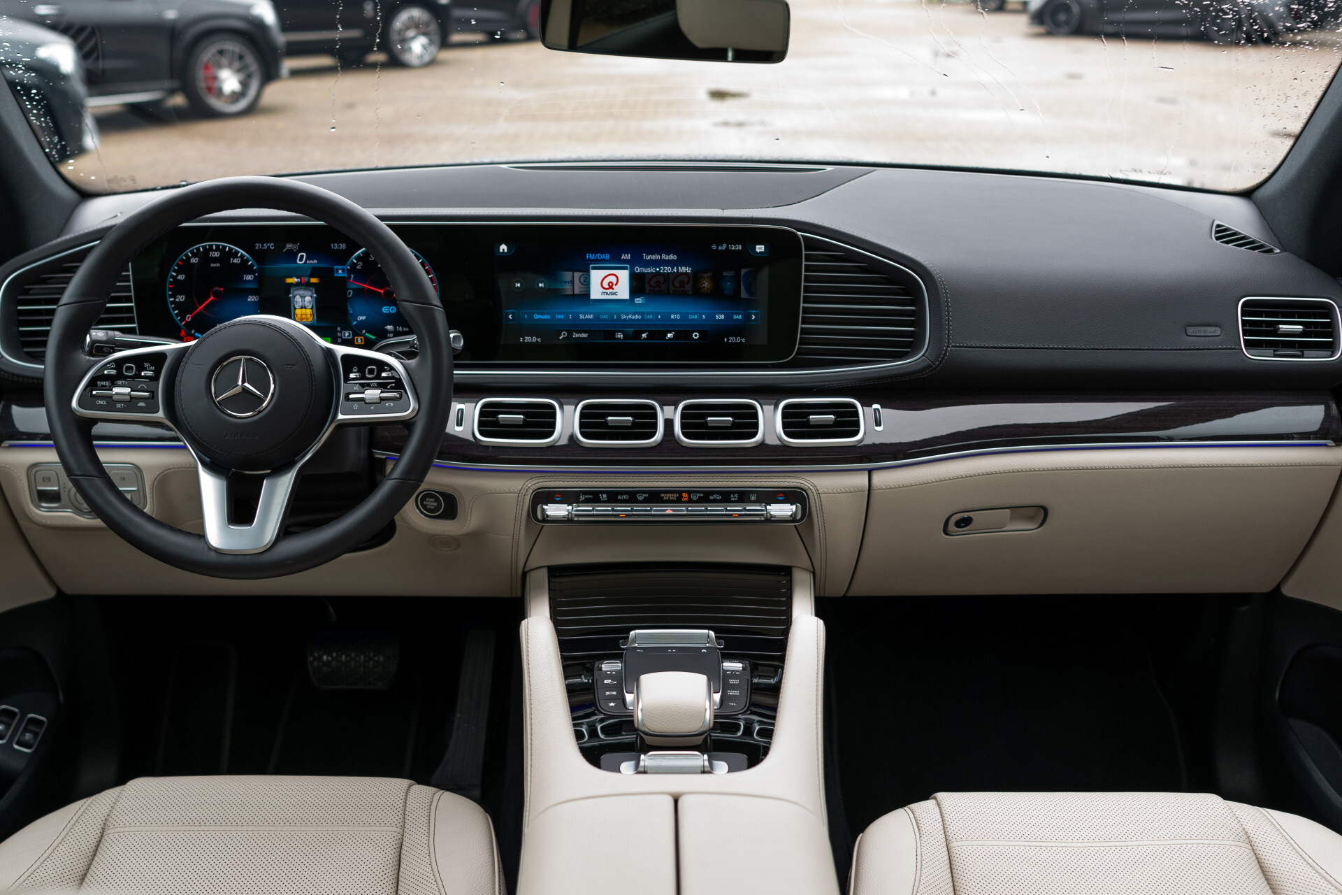 Mercedes-Benz GLE Coupé 350 e 4-M AMG Luchtvering|Panorama|Stoelkoeling|Mem|Burmester|Keyless|Distronic Foto 5