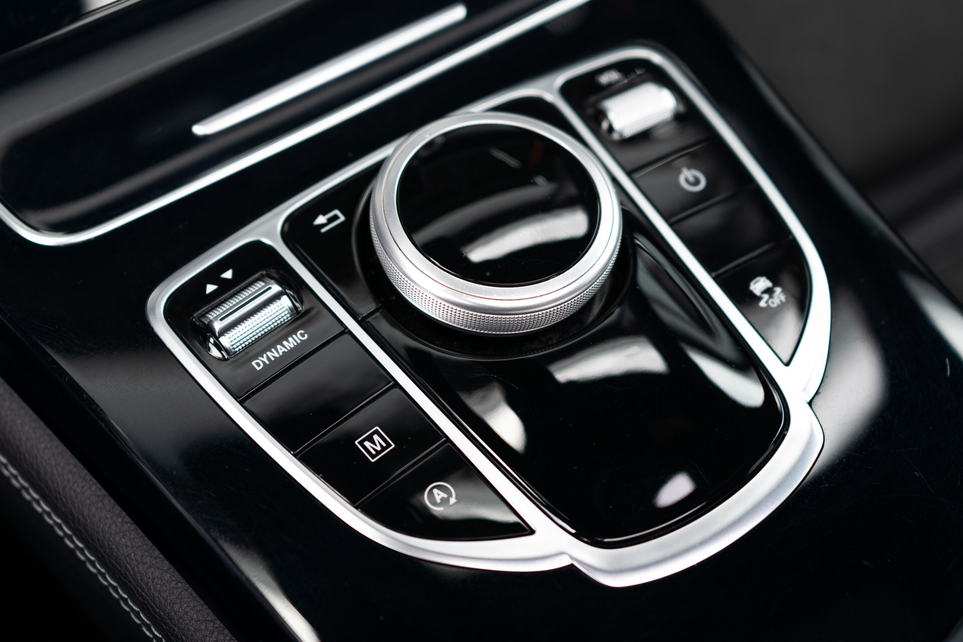 Mercedes-Benz GLC Coupé 250 4-M AMG | Schuifdak | 360 camera | Intelligent Light | Spoorpakket | Nightpakket Foto 20