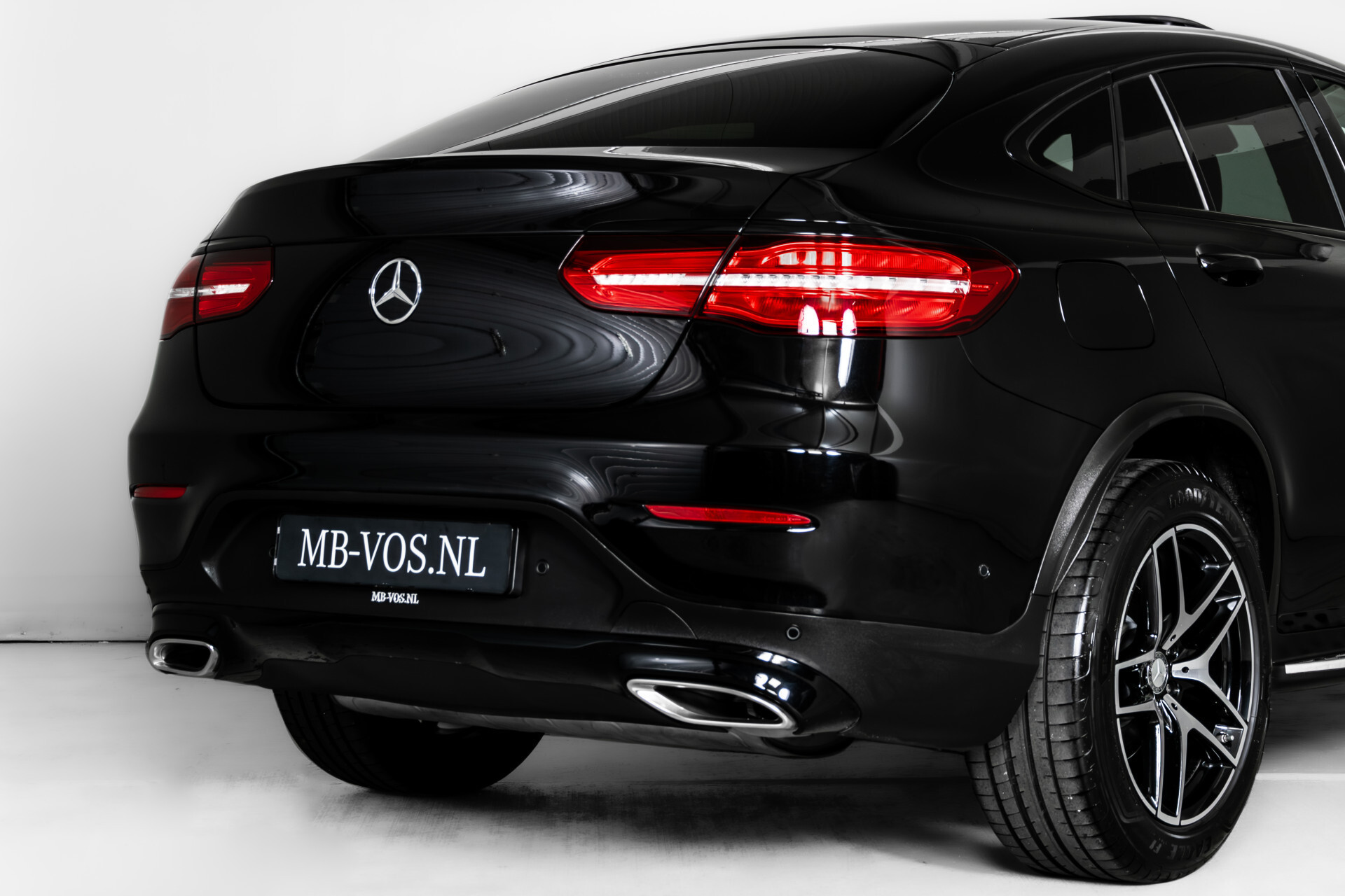 Mercedes-Benz GLC Coupé 250 4-M AMG | Schuifdak | 360 camera | Intelligent Light | Spoorpakket | Nightpakket Foto 29