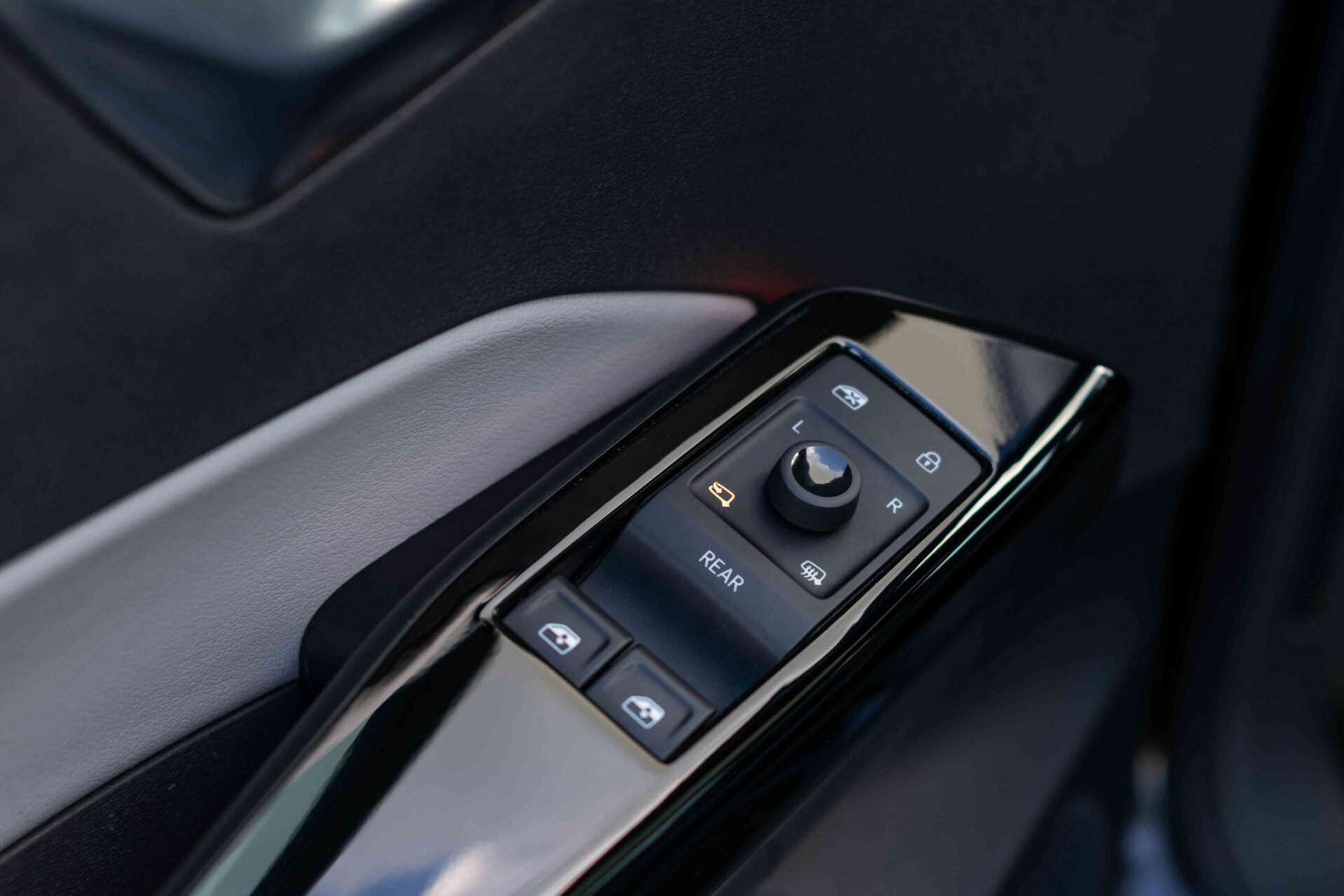 Volkswagen ID.3 First Max 58 kWh Panorama|Massage|HUD|20"|Keyless|Carplay|Adaptive Cruise|IQ Light Foto 10