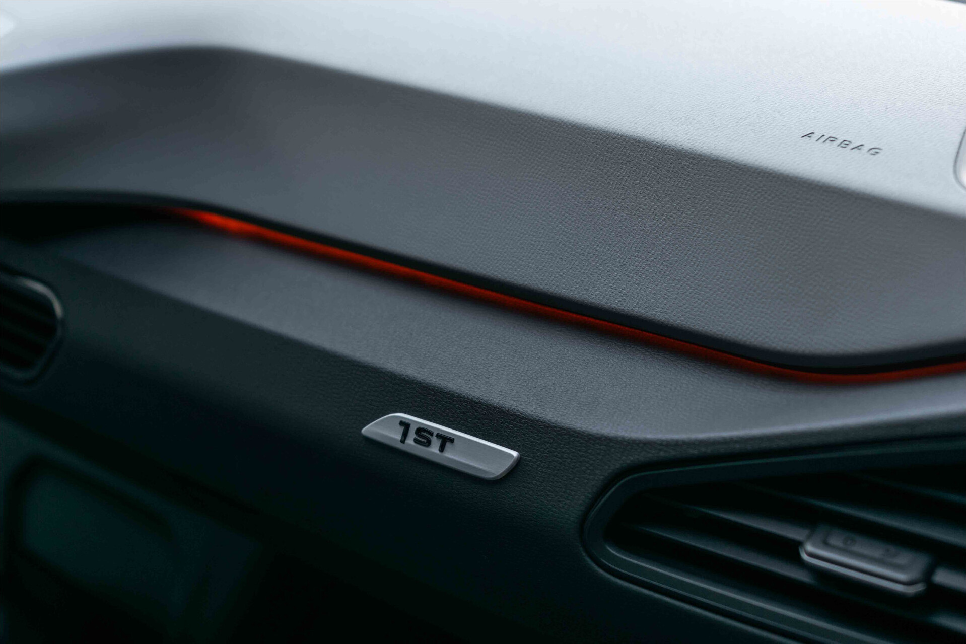 Volkswagen ID.3 First Max 58 kWh Panorama|Massage|HUD|20"|Keyless|Carplay|Adaptive Cruise|IQ Light Foto 18