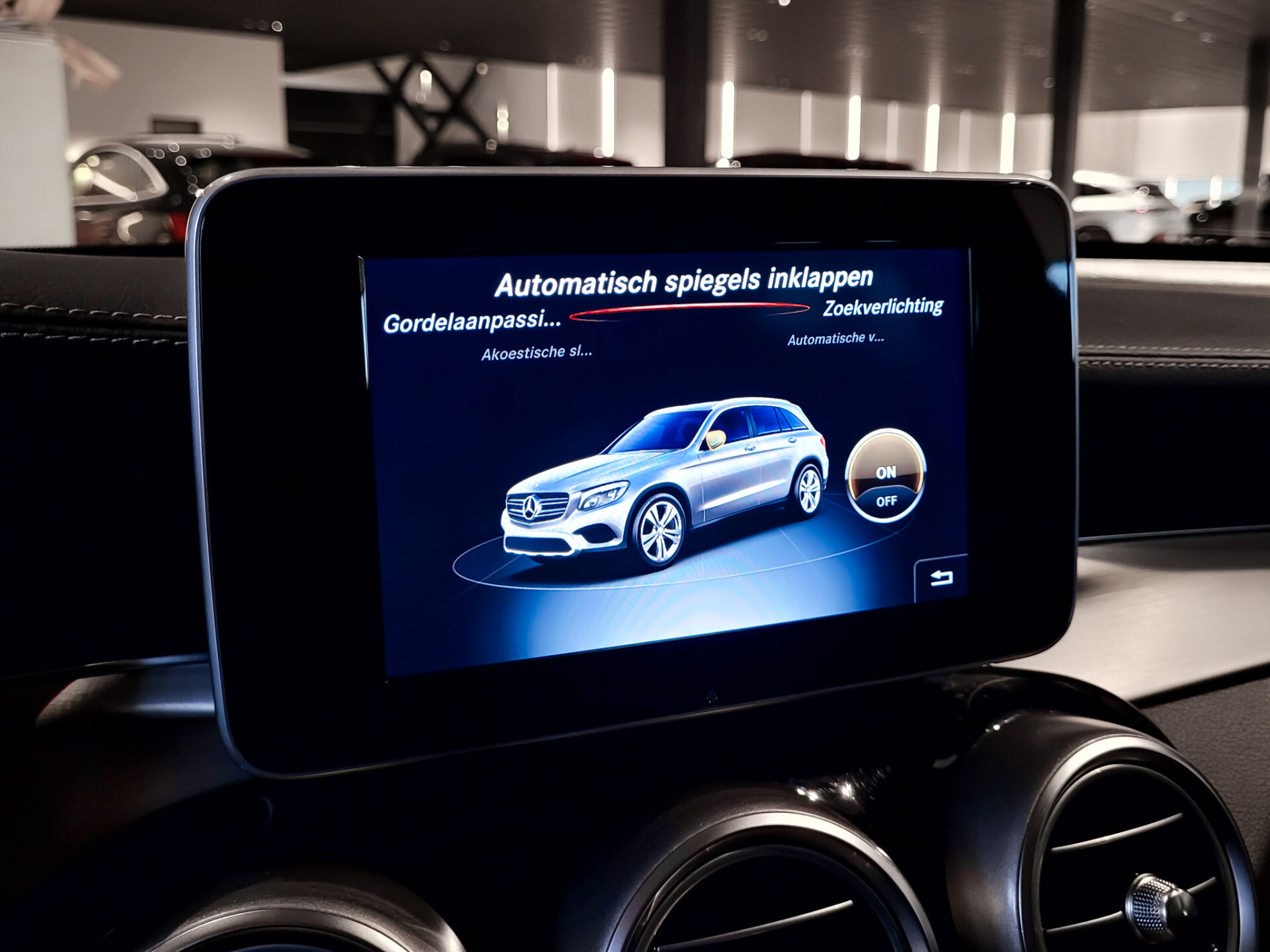 Mercedes-Benz GLC 250 4-M Exclusive Distronic Plus|Keyless-Go|Standkachel|Intelligent Light|Camera|Trekhaak|Aut9 Foto 15