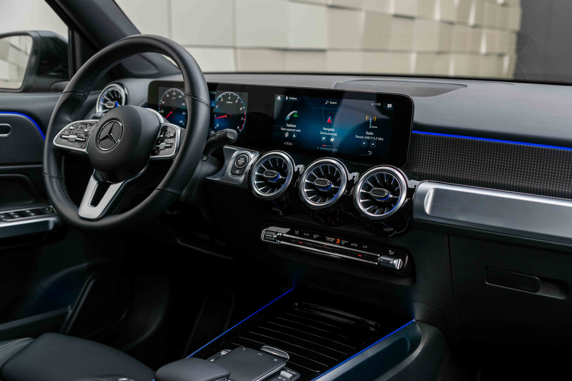 Mercedes-Benz GLB 180 Progressive Keyless-Go|MBUX|Sfeerverlichting|Camera|Verw-Stoelen|DAB|Privacyglas|Aut7 Foto 22