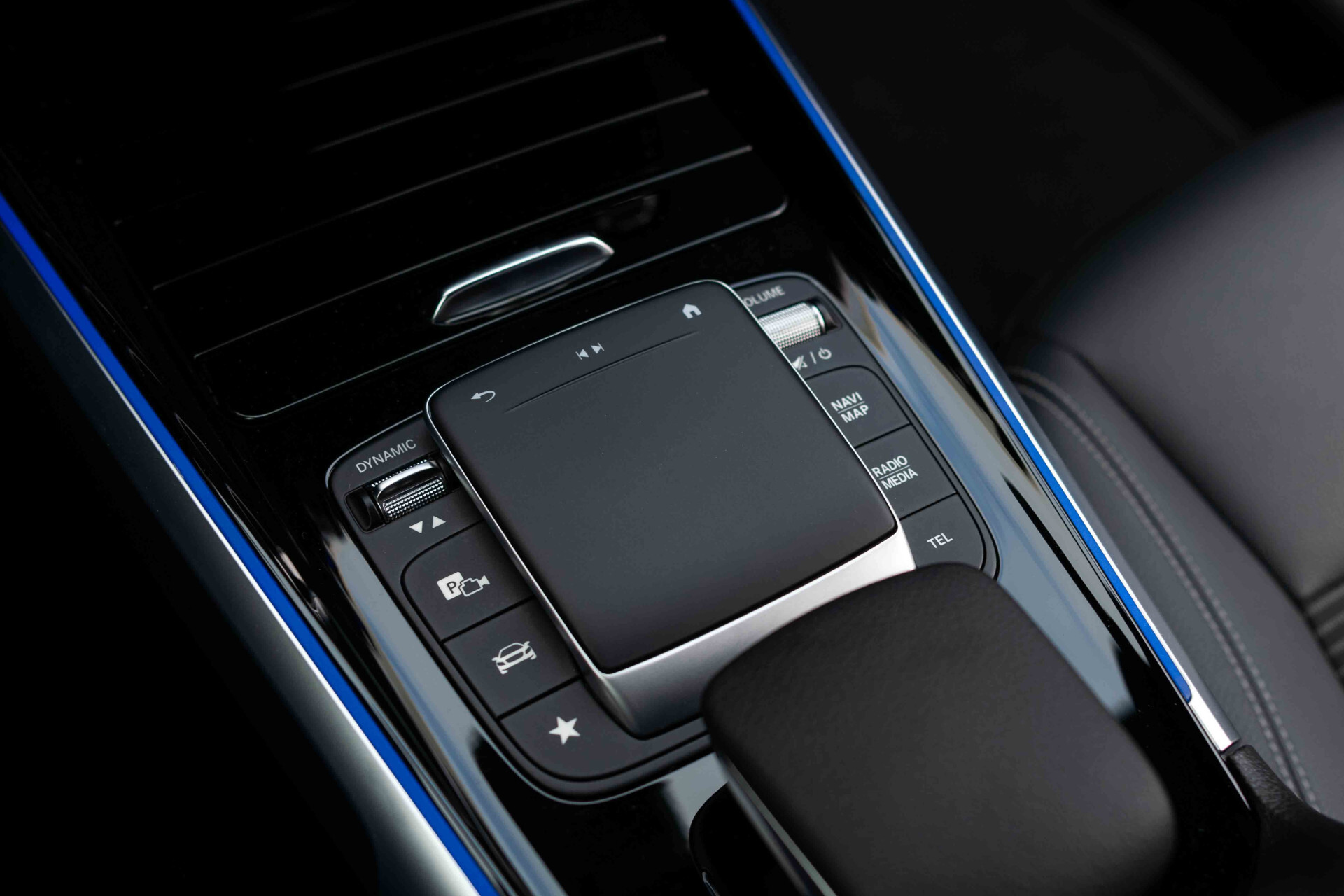 Mercedes-Benz GLB 180 Progressive Keyless-Go|MBUX|Sfeerverlichting|Camera|Verw-Stoelen|DAB|Privacyglas|Aut7 Foto 26