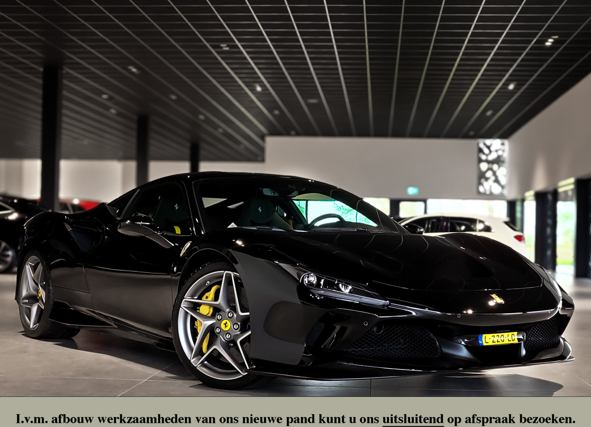 Ferrari F8 Tributo 3.9 V8 HELE Full Carbon|Lift|Racing Seats|Passenger Display|JBL|Camera Foto 1