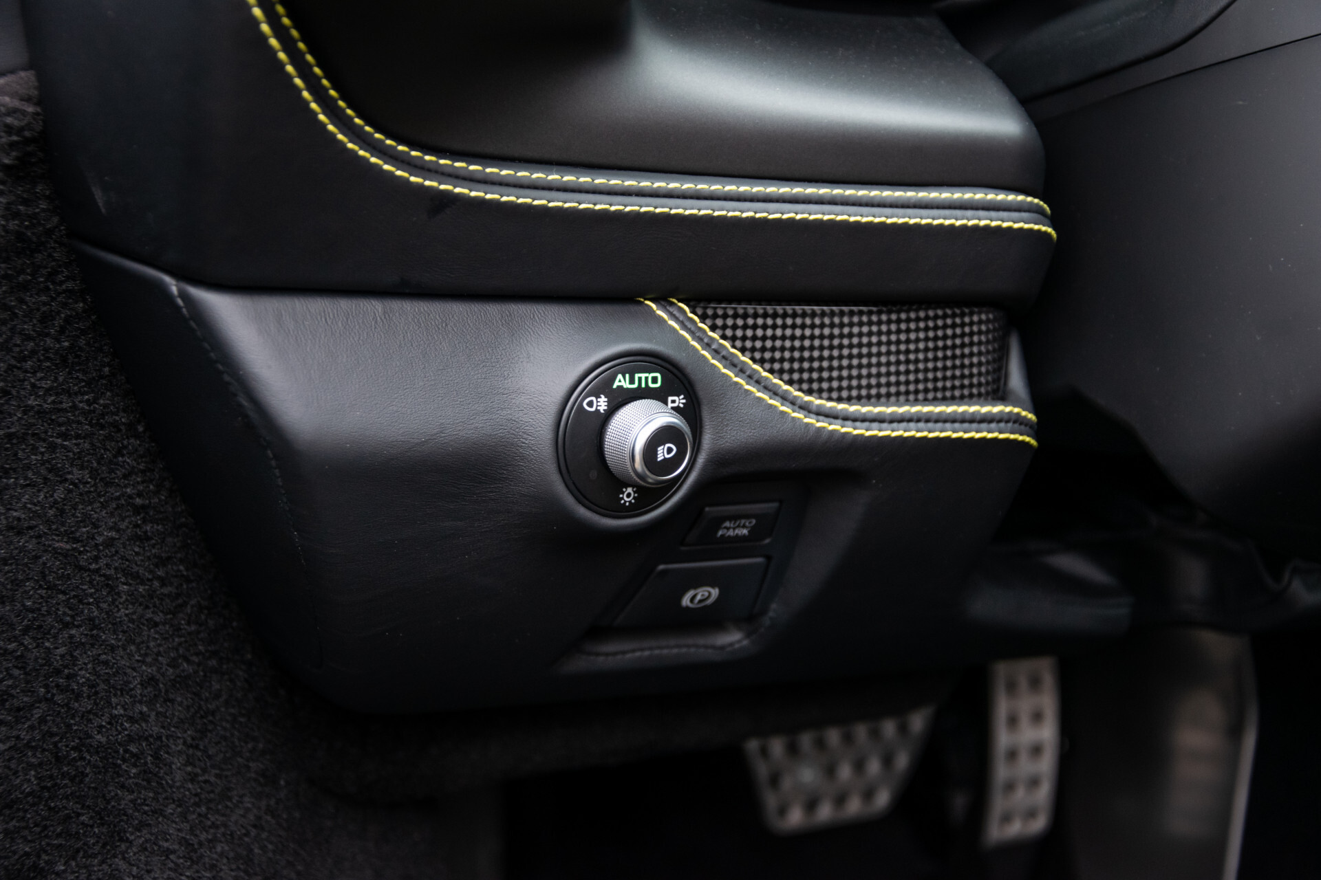 Ferrari F8 Tributo 3.9 V8 HELE Full Carbon|Lift|Racing Seats|Passenger Display|JBL|Camera Foto 22