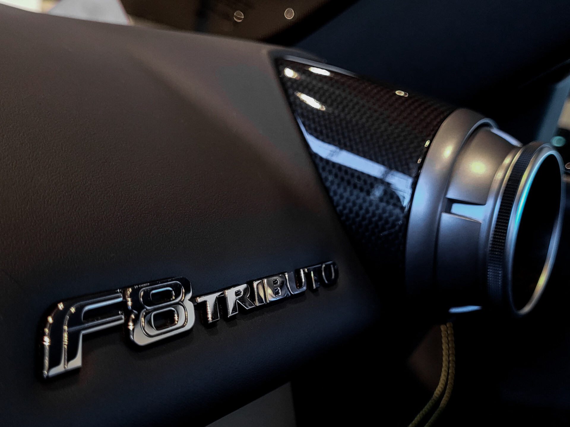 Ferrari F8 Tributo 3.9 V8 HELE Full Carbon|Novitec|Lift|Racing Seats|Passenger Display|JBL|Camera Foto 35