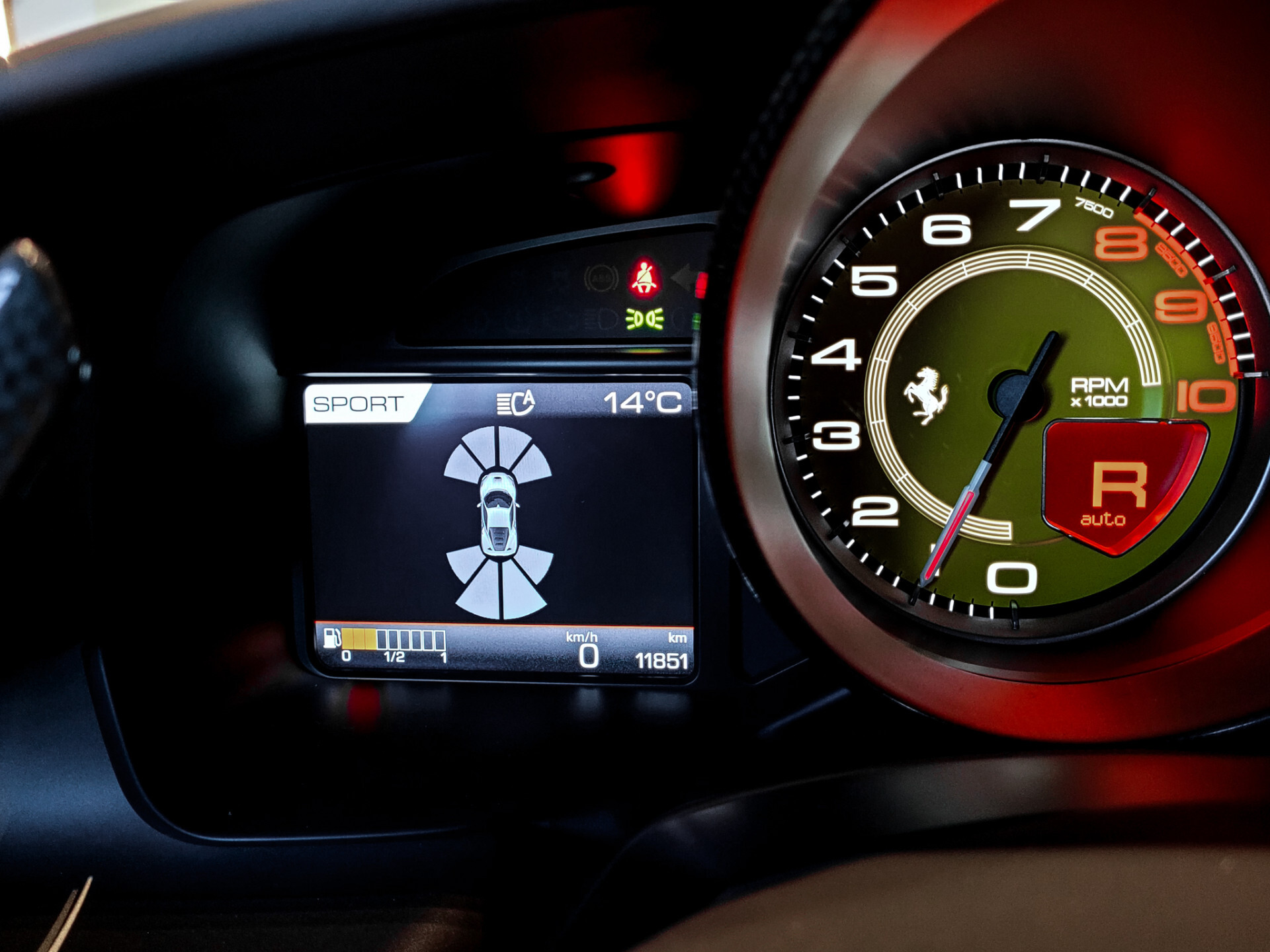 Ferrari F8 Tributo 3.9 V8 HELE Full Carbon|Novitec|Lift|Racing Seats|Passenger Display|JBL|Camera Foto 8