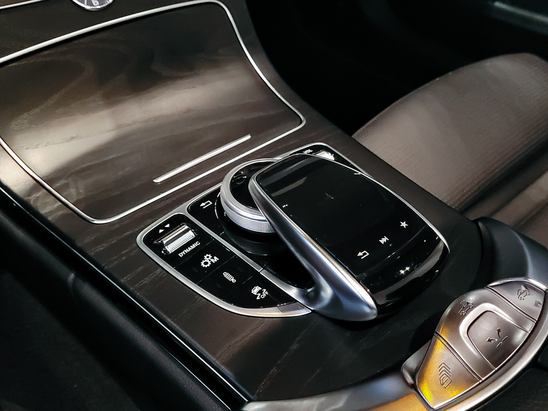 Mercedes-Benz C-Klasse Cabrio 43 AMG 4-M Distronic|Burmester|Keyless|Stoelkoeling|Memory|ILS|Nappa|Airscarf|19" Aut9 Foto 24