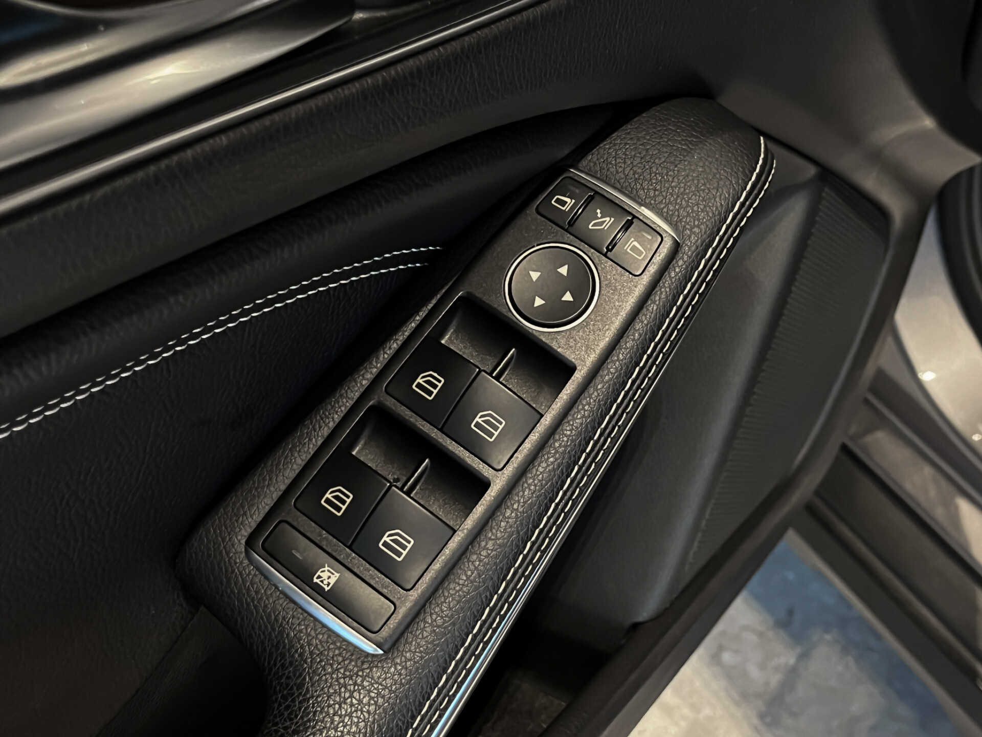 Mercedes-Benz GLA 180 Facelift Progressive | Spoorpakket | Keyless | Verw-stoelen | Media display | 18" | Aut7 Foto 10