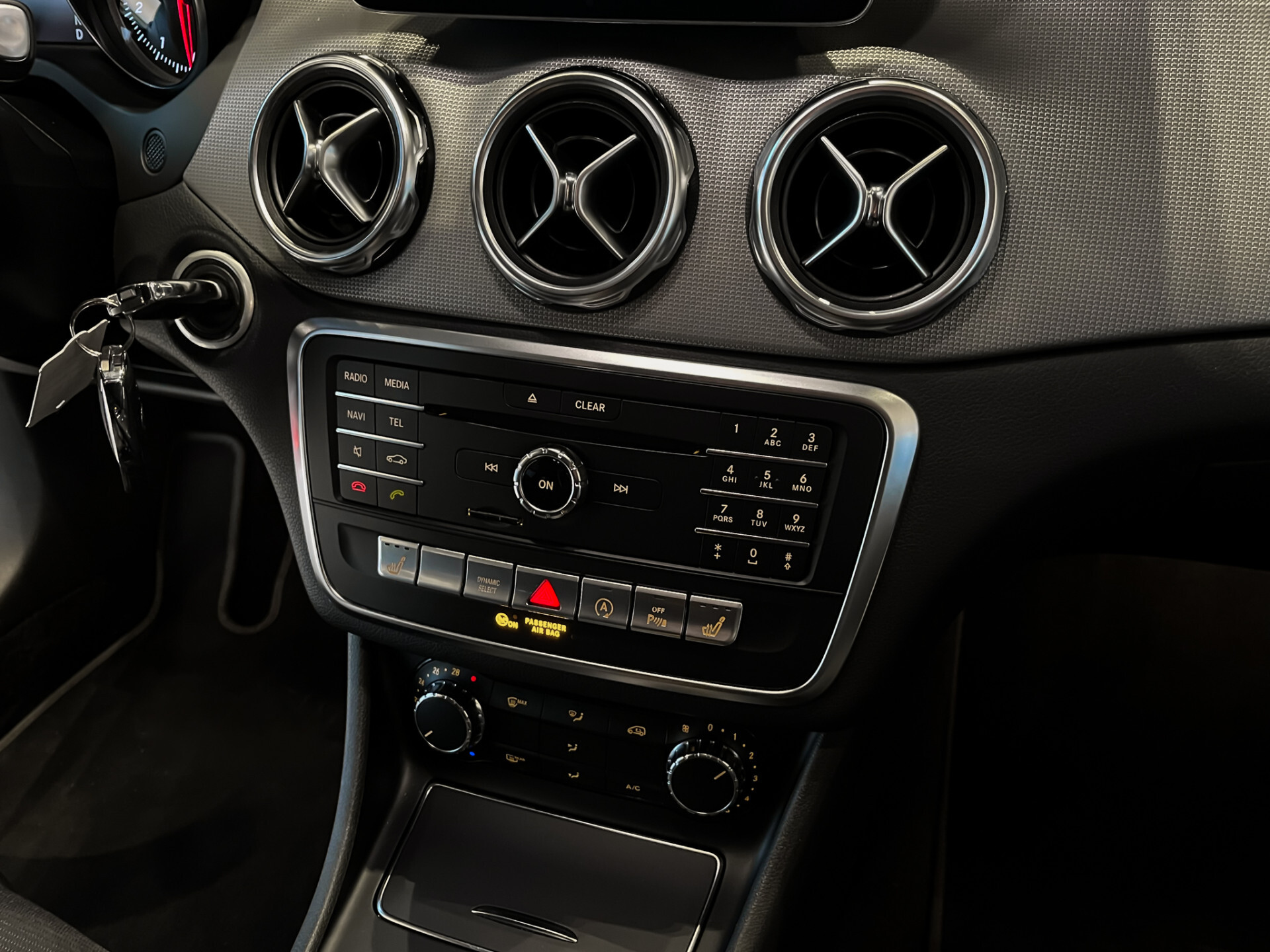 Mercedes-Benz GLA 180 Facelift Progressive | Spoorpakket | Keyless | Verw-stoelen | Media display | 18" | Aut7 Foto 20