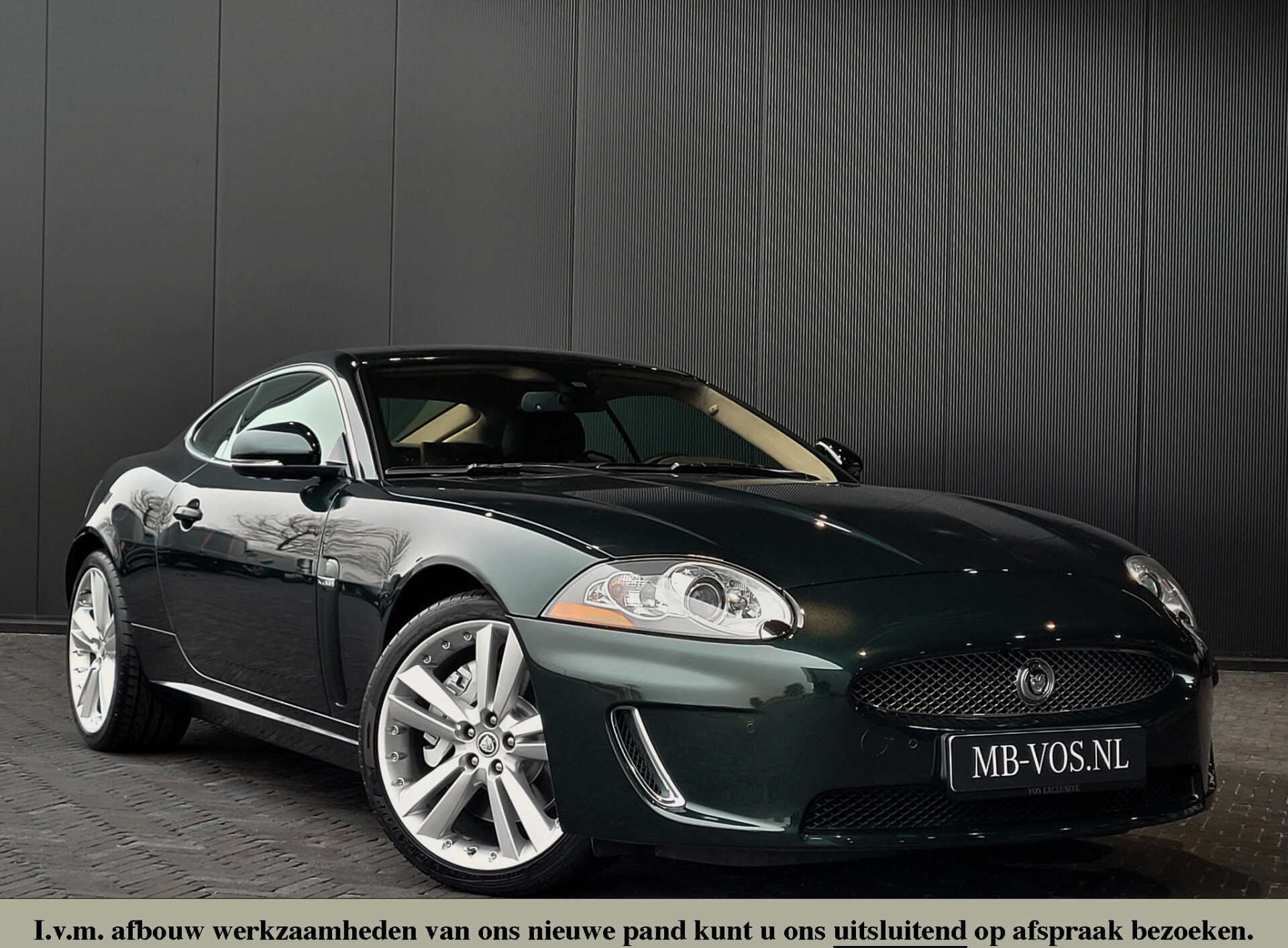Jaguar XK 5.0 V8 Coupé Portfolio Dealer onderhouden | 2e eigenaar | B&W | 20" | Alcantara Foto 1