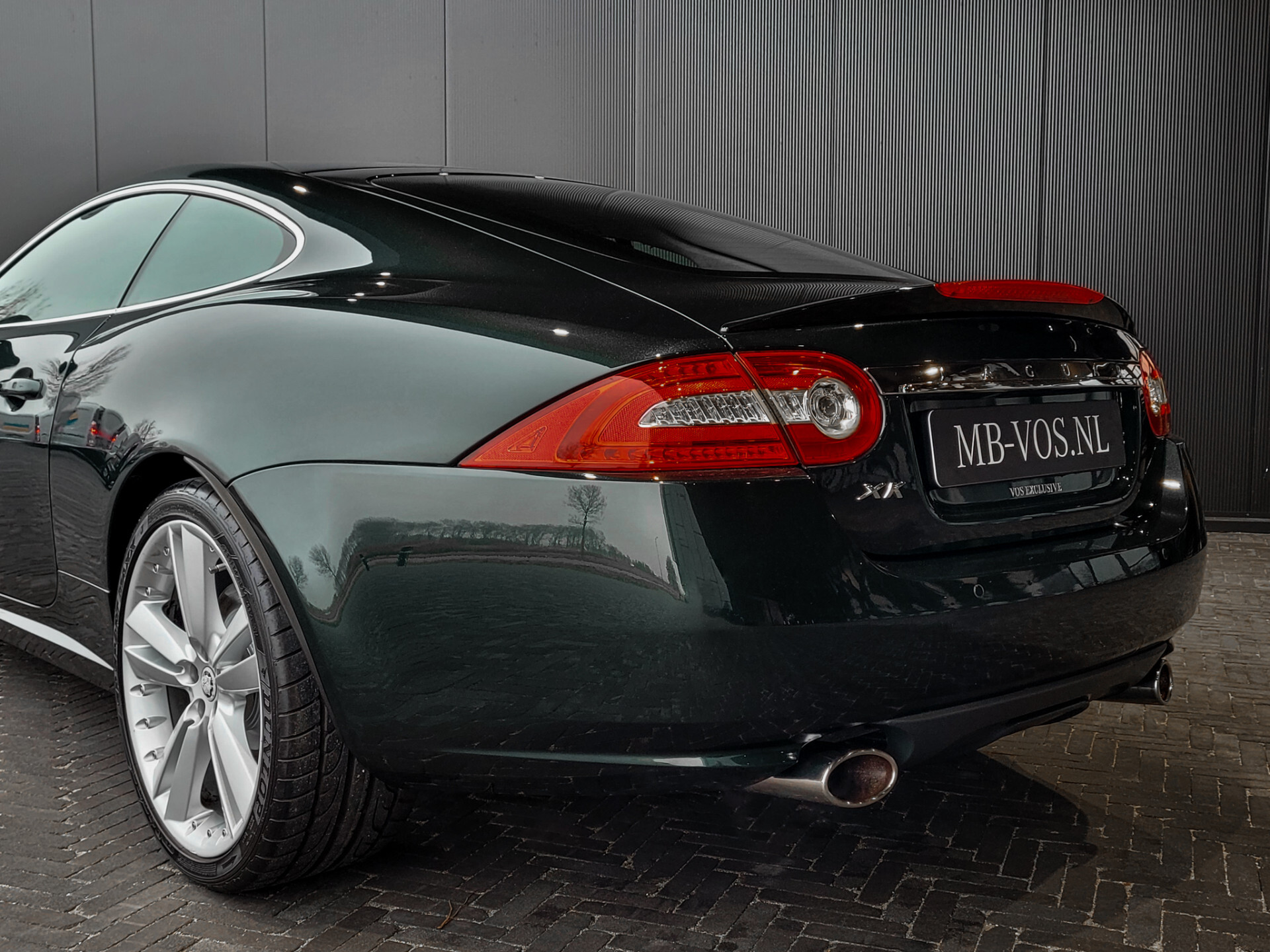Jaguar XK 5.0 V8 Coupé Portfolio Dealer onderhouden | 2e eigenaar | B&W | 20" | Alcantara Foto 30