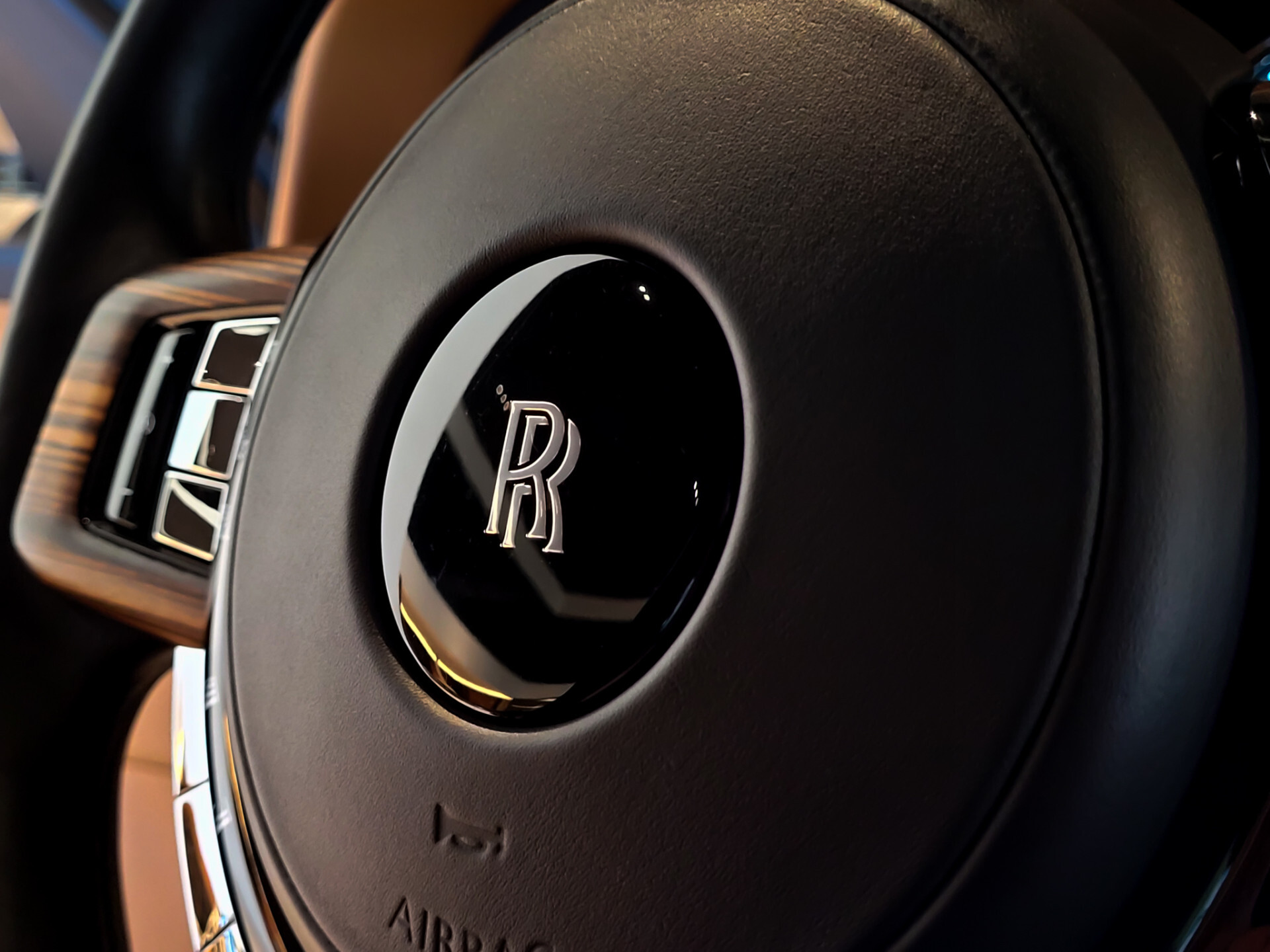 Rolls-Royce Cullinan 6.75 V12 Driving Assistant|Entertainment|Klaptafels|Panorama|Sterrenhemel|Mansory|5-persoons|New Service Foto 36