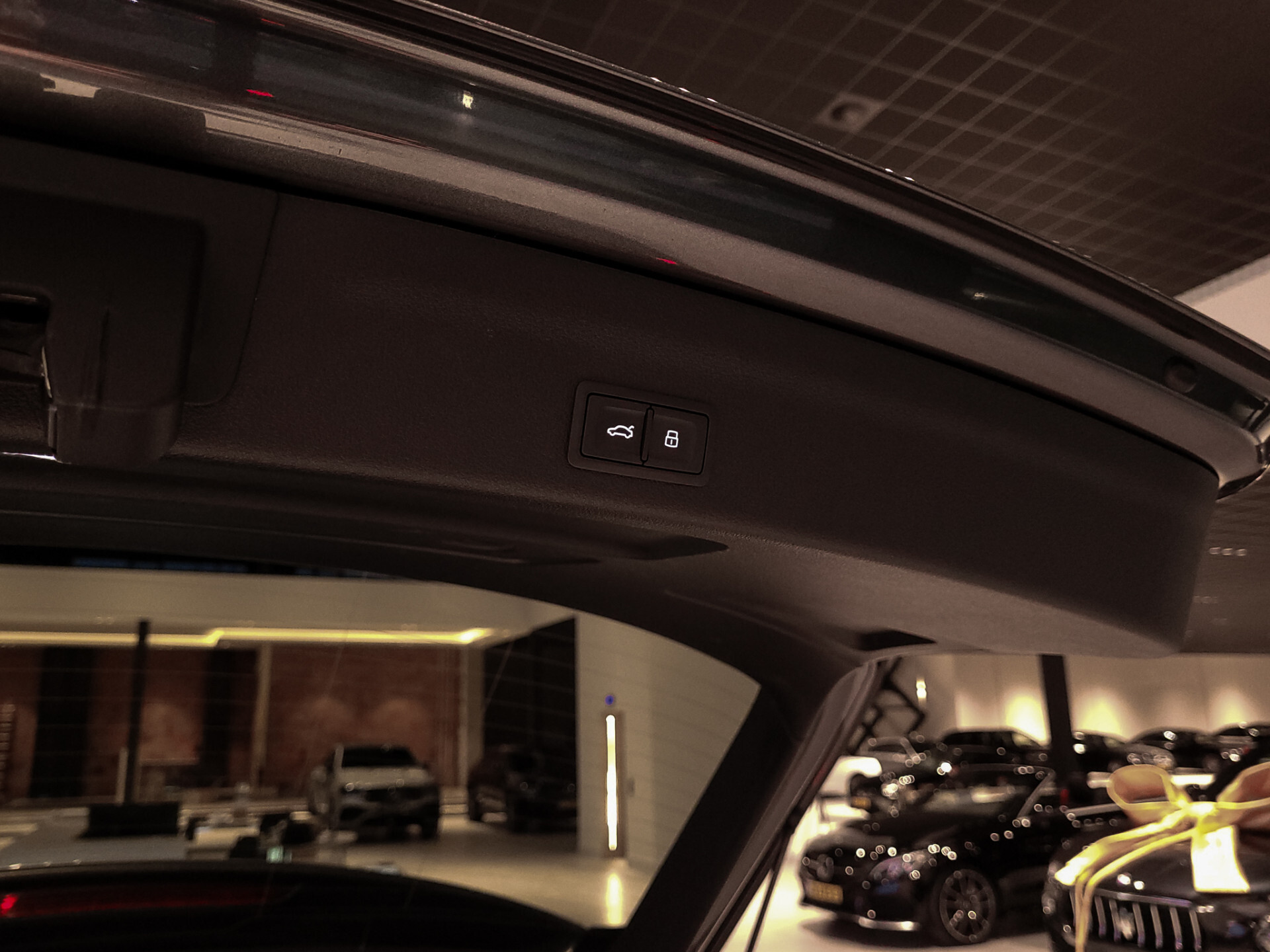 Audi A6 Avant 55 TFSI e Quattro Competition Active Cruise|Keyless|HUD|Adaptief onderstel|20"|Trekhaak|Schuifdak|Softclose|4xStoelverwarm Foto 28