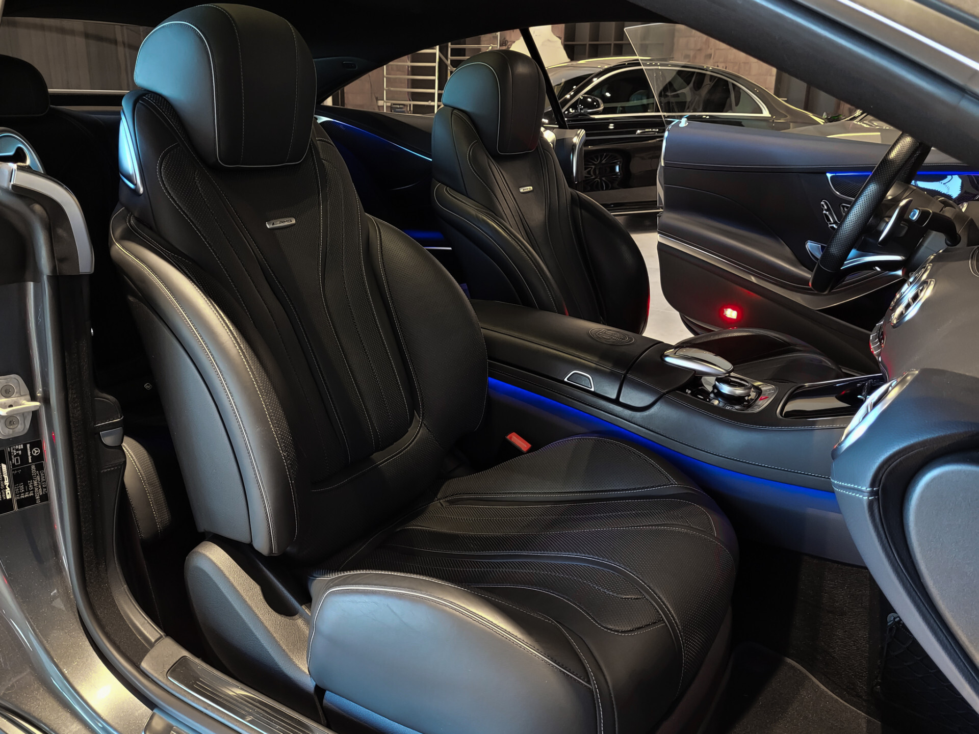 Mercedes-Benz S-Klasse Coupé 63 AMG 4M+ Carbon|Massage|Night|Rij-assistentie|HUD|Burmester|New Service Foto 3