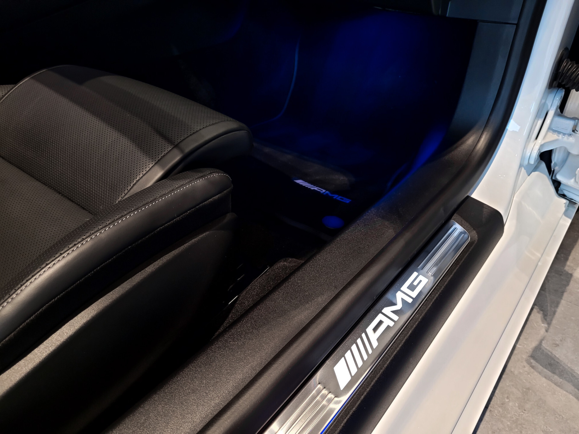 Mercedes-Benz SL-Klasse Roadster 63 4M+ Dynamic Plus|Achterasbesturing|Carbon|HUD|Night Foto 29