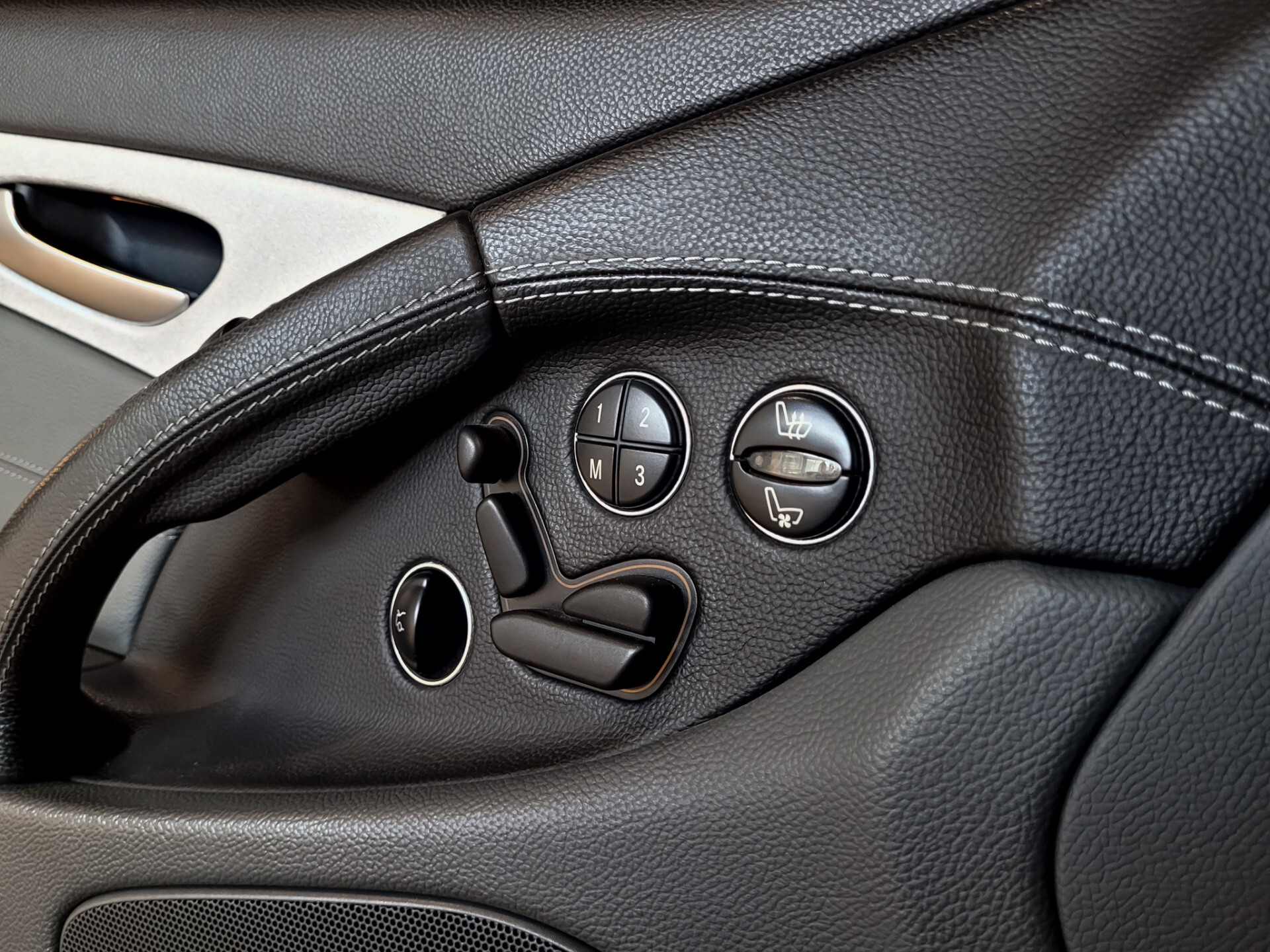 Mercedes-Benz SL-Klasse 55 AMG Panorama|Designo|Distronic|Keyless|ABC|Bose|Massage Foto 11