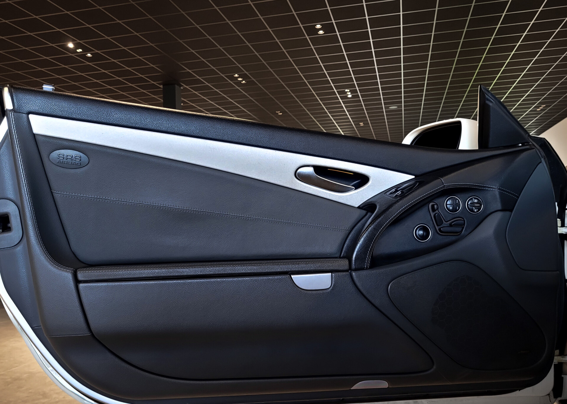 Mercedes-Benz SL-Klasse 55 AMG Panorama|Designo|Distronic|Keyless|ABC|Bose|New Service|Glascoating|Performance Foto 9