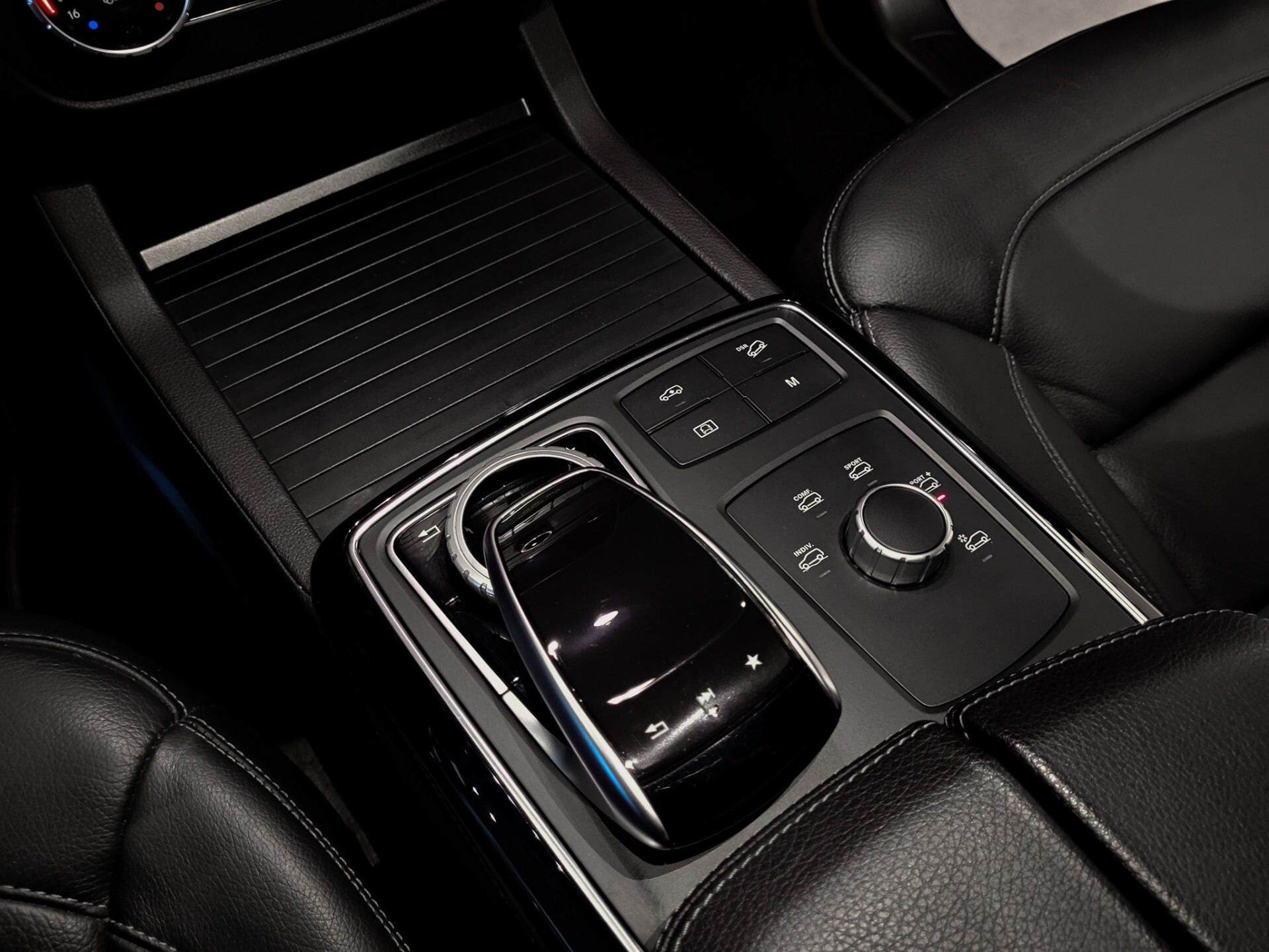 Mercedes-Benz GLE Coupé 43 AMG 4-M Panorama|Keyless|Distronic|Massage|360|Trekhaak Aut9 Foto 16