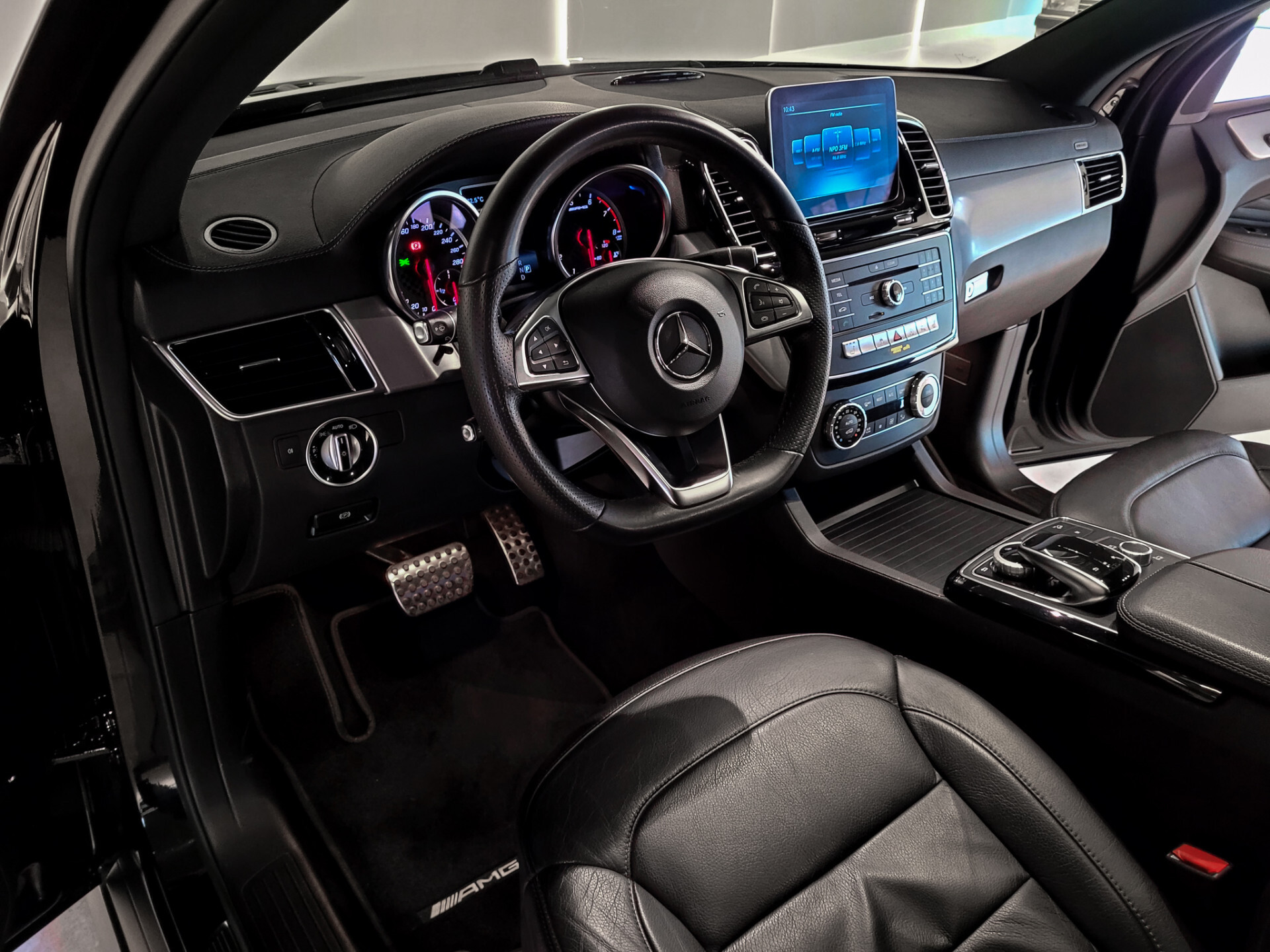 Mercedes-Benz GLE Coupé 43 AMG 4-M Panorama|Keyless|Distronic|Massage|360|Trekhaak Aut9 Foto 20