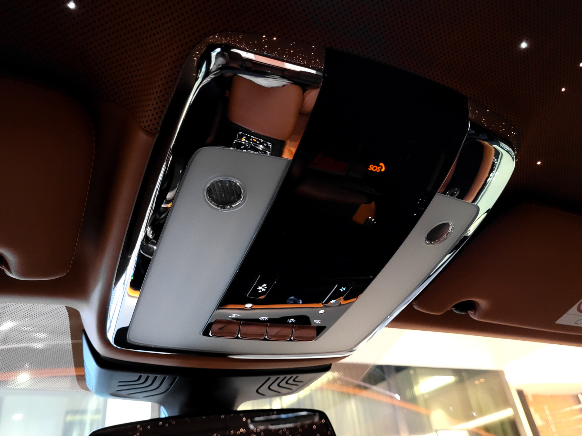 Rolls-Royce Phantom VIII 6.7 V12 Starlight|Coachline|Entertainment|Picknick|Bespoke Foto 37