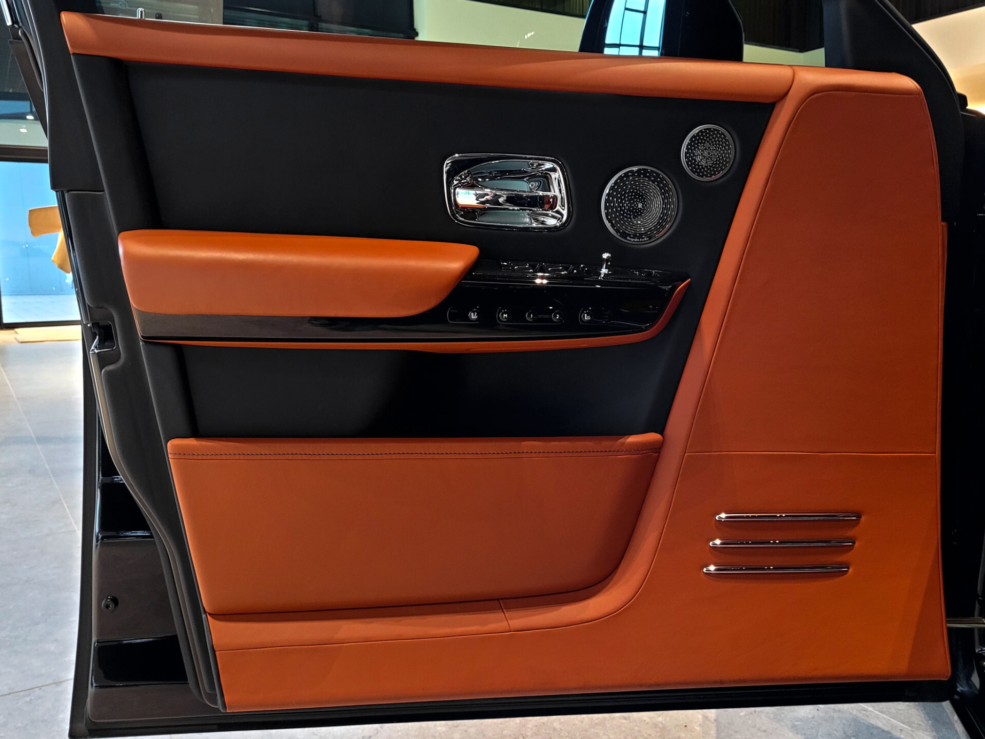 Rolls-Royce Phantom VIII 6.7 V12 Starlight|Coachline|Entertainment|Picknick|Bespoke Foto 8