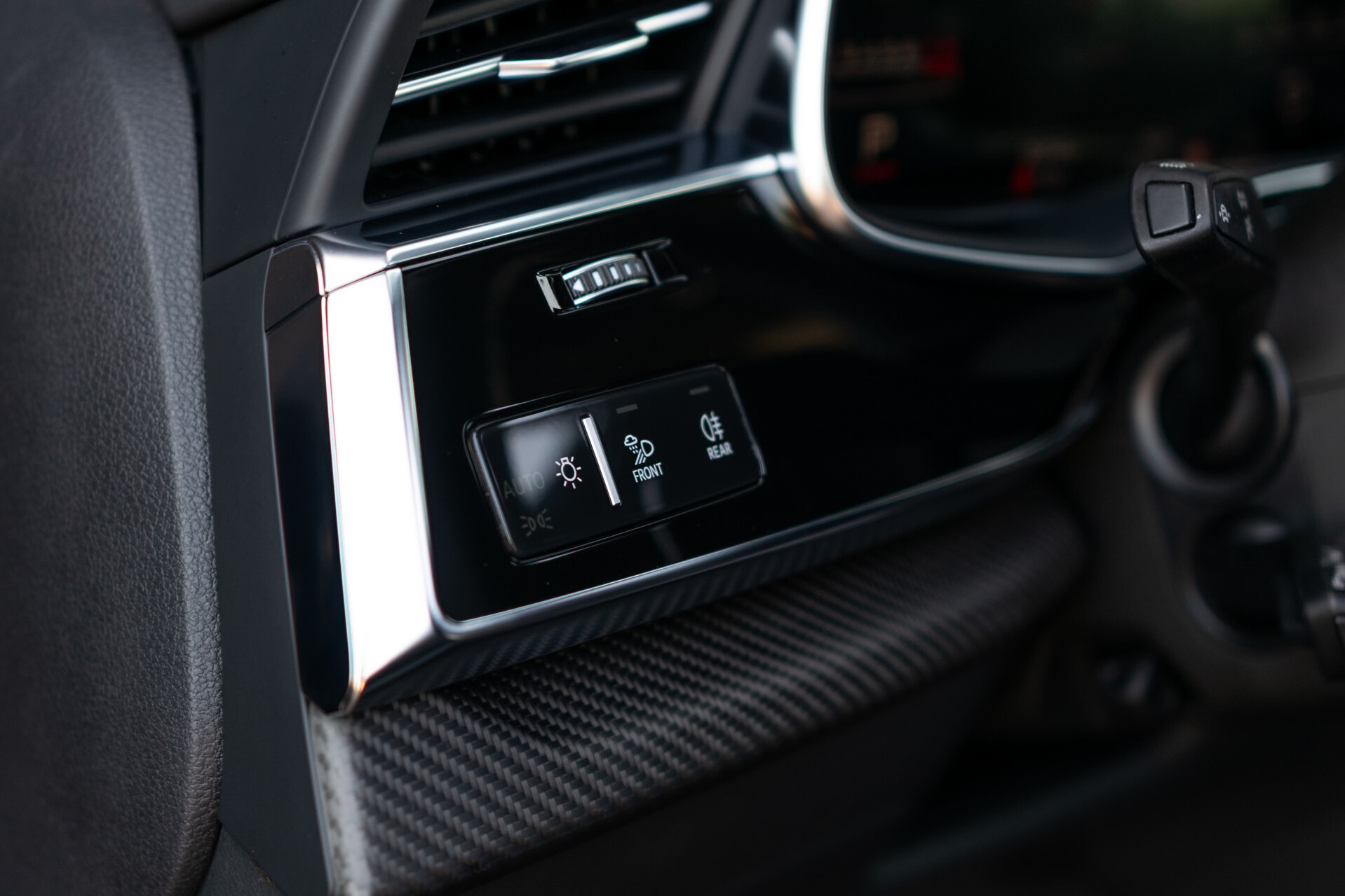 Audi Q8 4.0 TFSI RS Q8 R ABT 1 of 125 Carbon | FULL OPTIONS Foto 16