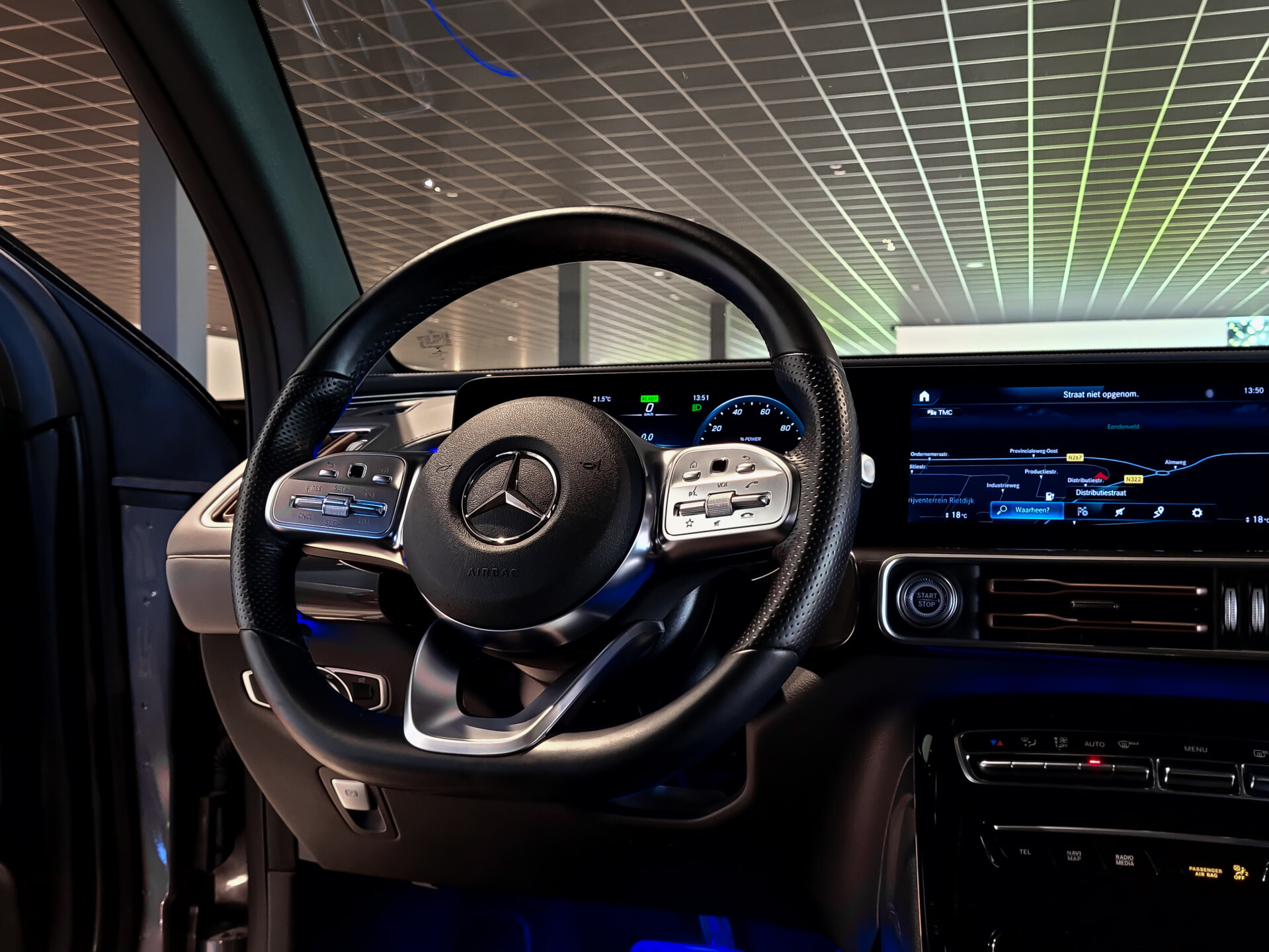 Mercedes-Benz EQC 400 4-M 80 kWh Schuif/kanteldak|MBUX|360 camera|Soundsystem|MULTIBEAM LED|DAB Foto 29
