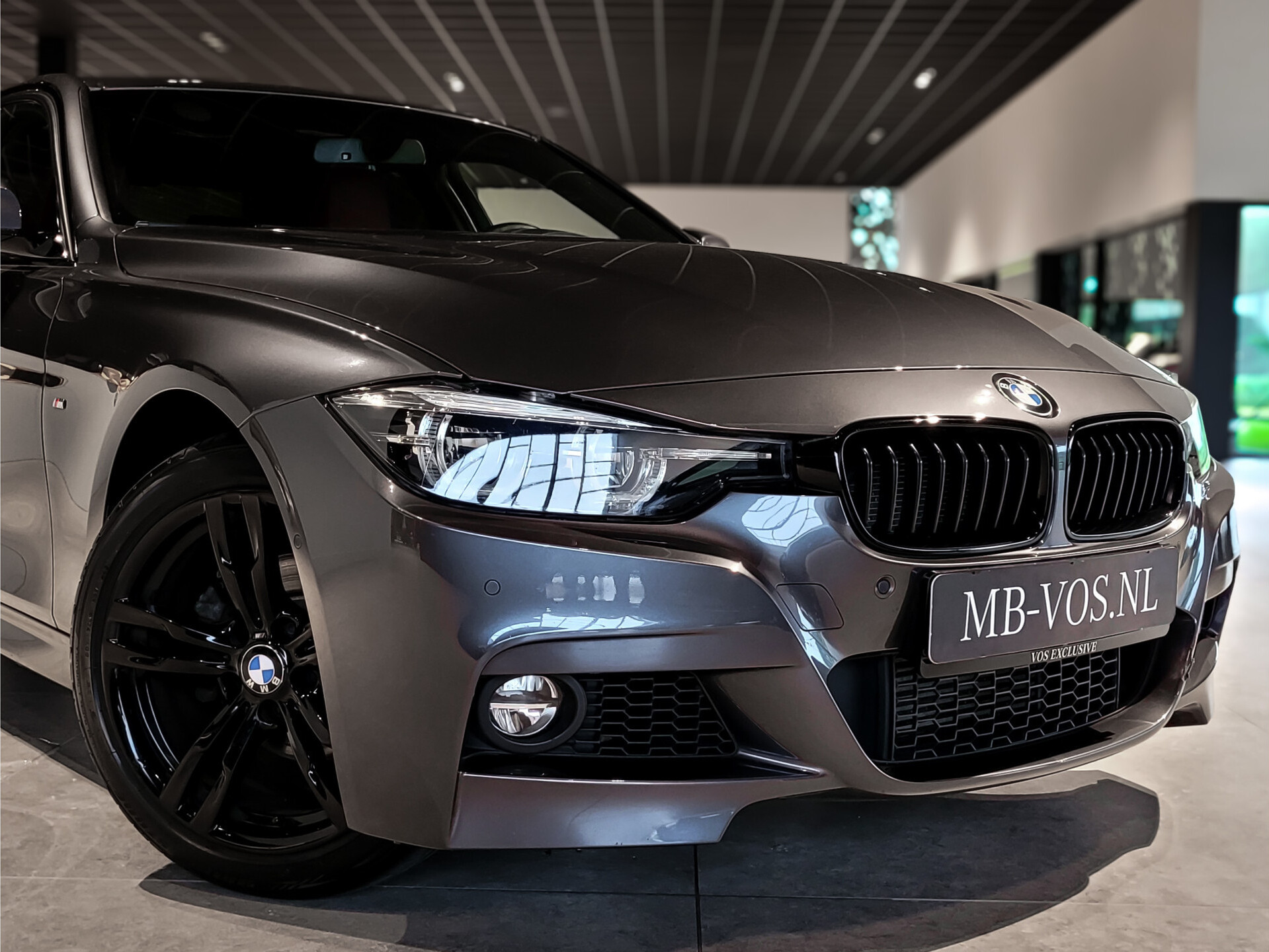 BMW 3 Serie 318i Edition M Sport Shadow High Executive Camera|Hifi|Dab|18"|ECC|LED|Korralrot leder Foto 26
