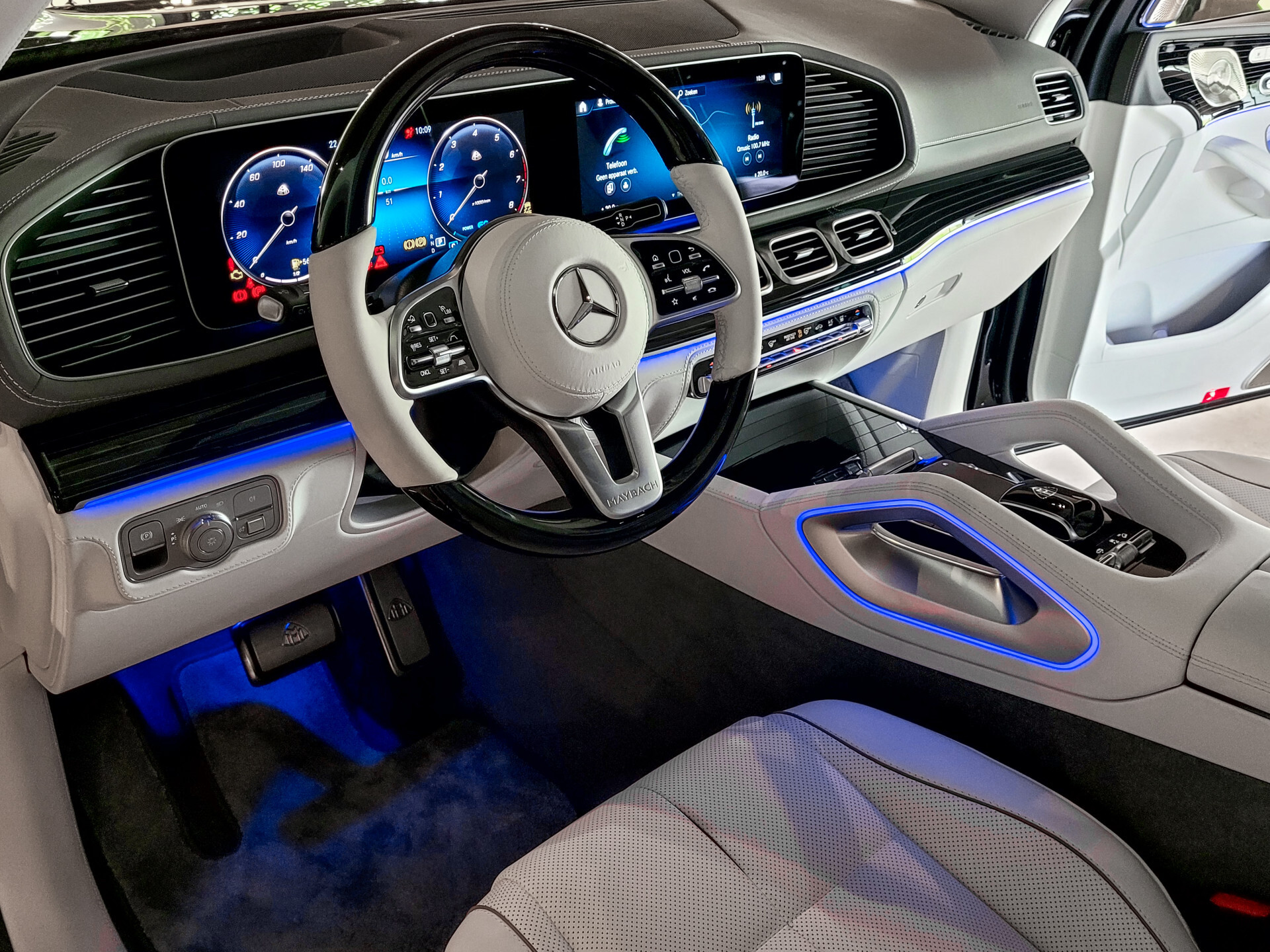 Mercedes-Benz GLS Maybach 600 4-M Manufaktur Crystal White | Full Options Foto 19