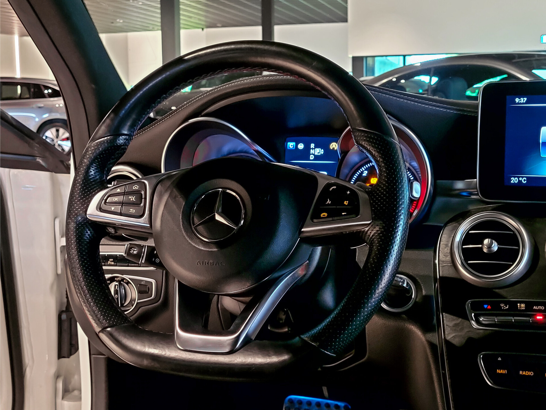 Mercedes-Benz C-Klasse Estate 250 Cdi AMG Panorama|Luchtvering|Distronic|Comand|Trekhaak|LED|19" Foto 23