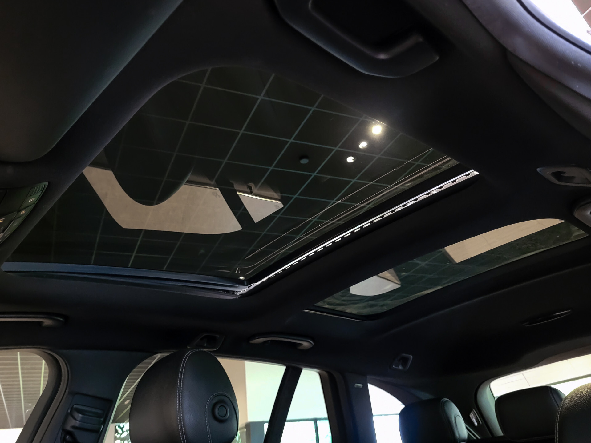 Mercedes-Benz C-Klasse Estate 250 Cdi AMG Panorama|Luchtvering|Distronic|Comand|Trekhaak|LED|19" Foto 24