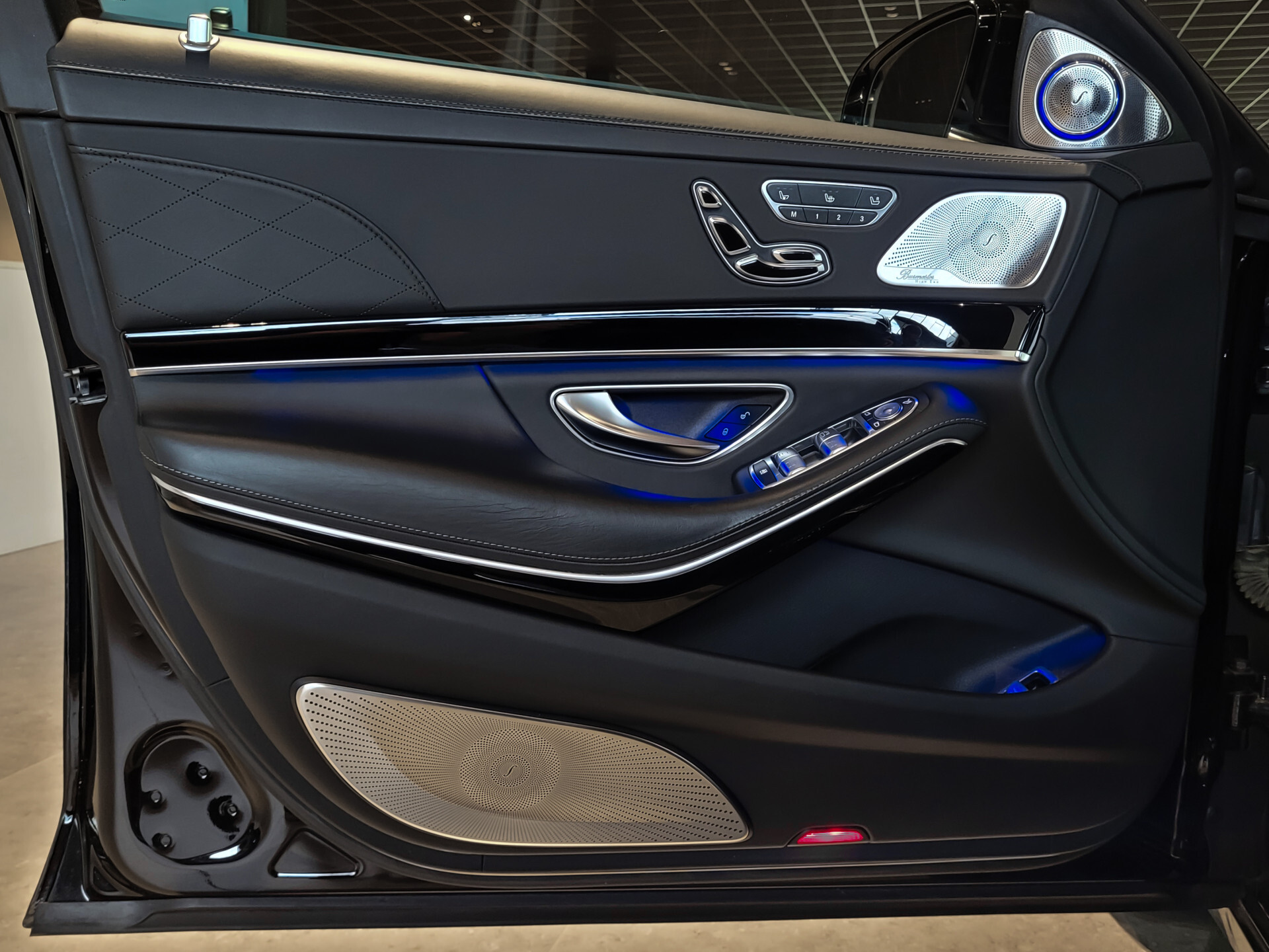 Mercedes-Benz S-Klasse 500 Maybach First Class|Burmester 3D|Magic Body Control|Champagne flutes Foto 10