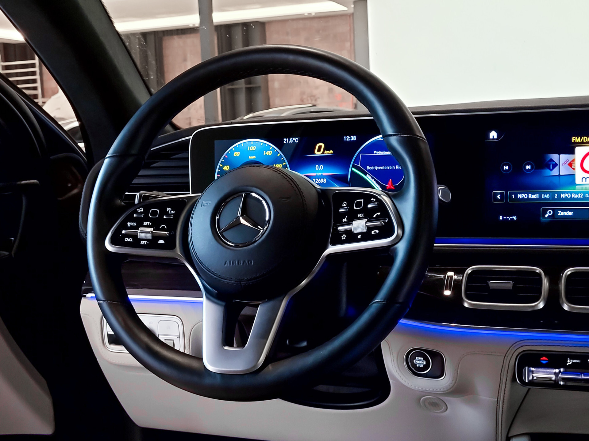 Mercedes-Benz GLE Coupé 350 e 4-M AMG Luchtvering|Massage|HUD|Distronic|Stoelkoeling|Trekhaak|Burmester|Night Foto 29