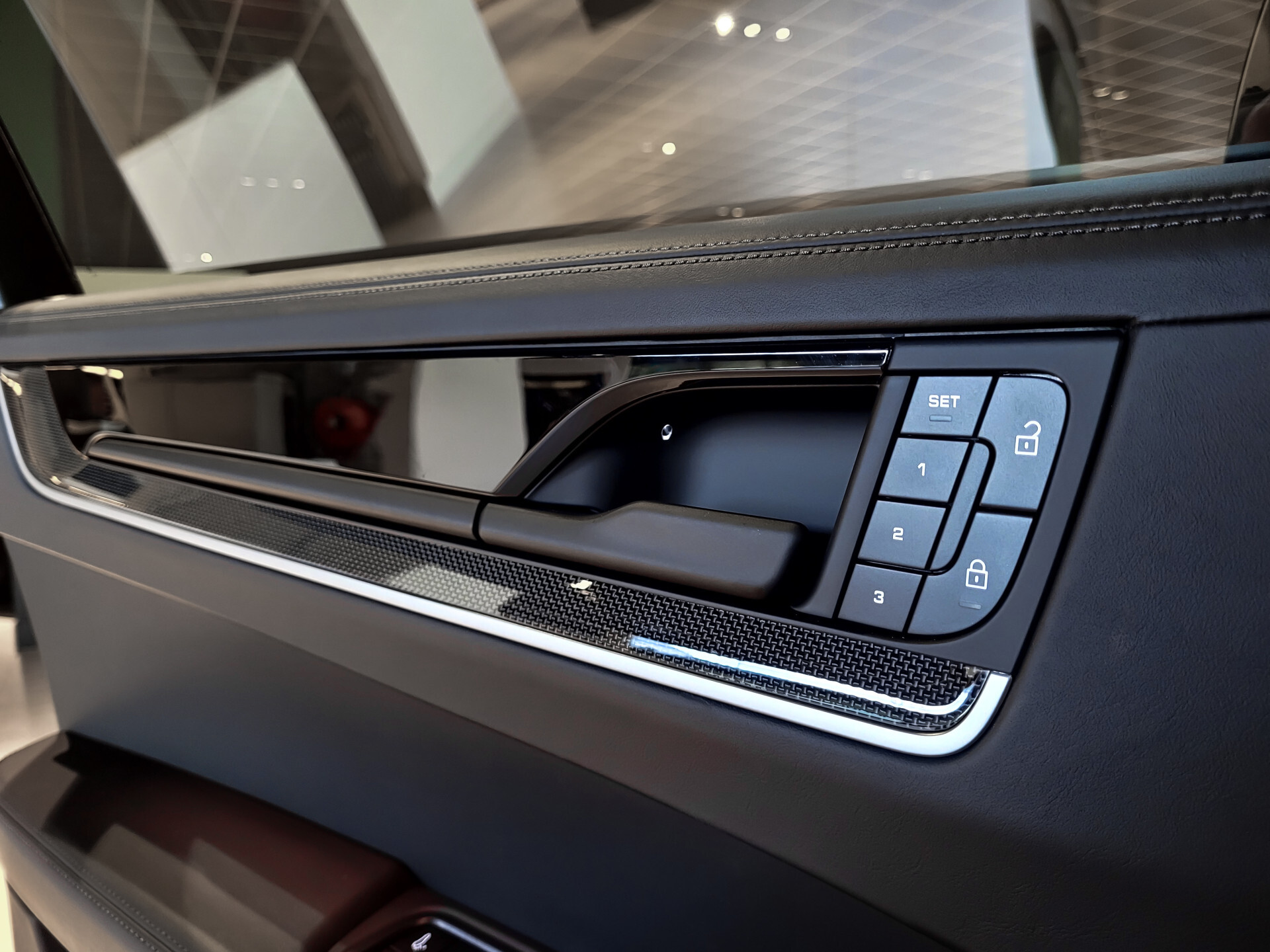 Porsche Cayenne Coupé 3.0 S E-Hybrid Sport Design|22"|Carbon|Achterasbesturing|Volleder|Panorama|HUD|ACC|Keyless|Sportuitlaat|Stoelkoeling Foto 9