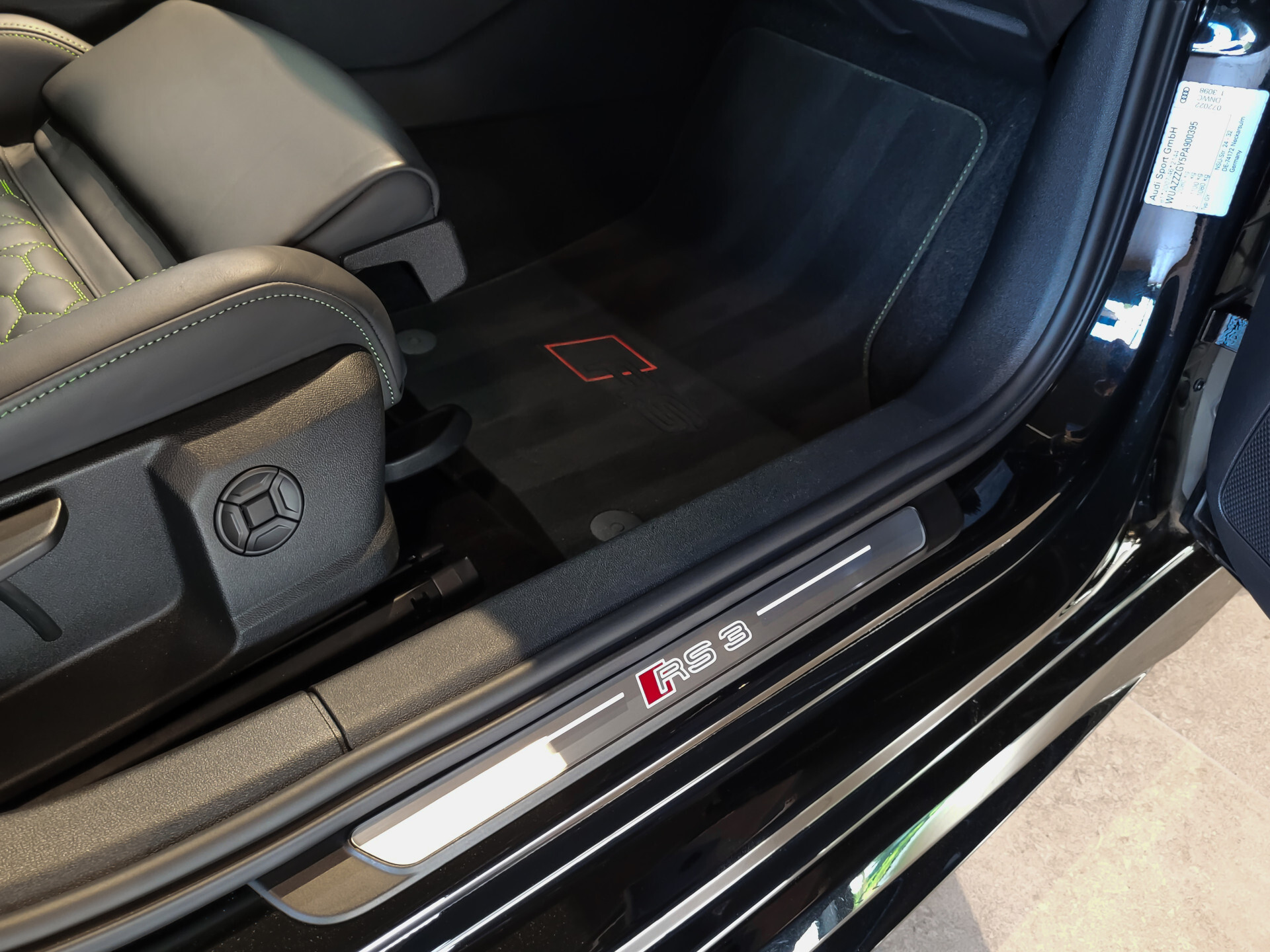 Audi RS3 Limousine 2.5 TFSI Quattro 400pk Hulk Edition B&O|Panorama|Adaptive Cruise|Keyless|Sportstoelen|Fijnnappa|Carbon|Full LED Foto 32