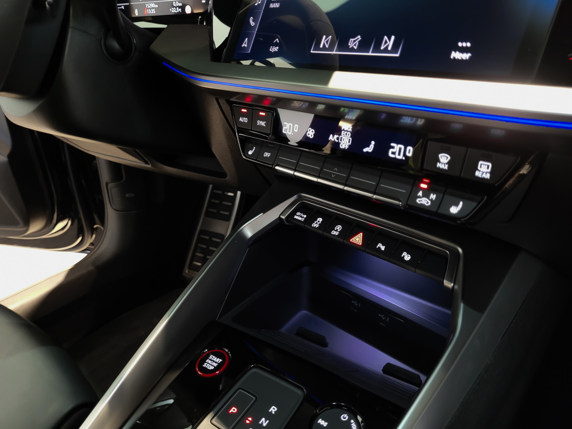 Audi RS3 Limousine 2.5 TFSI Quattro 400pk Hulk Edition B&O|Panorama|Adaptive Cruise|Keyless|Sportstoelen|Fijnnappa|Carbon|Full LED Foto 40