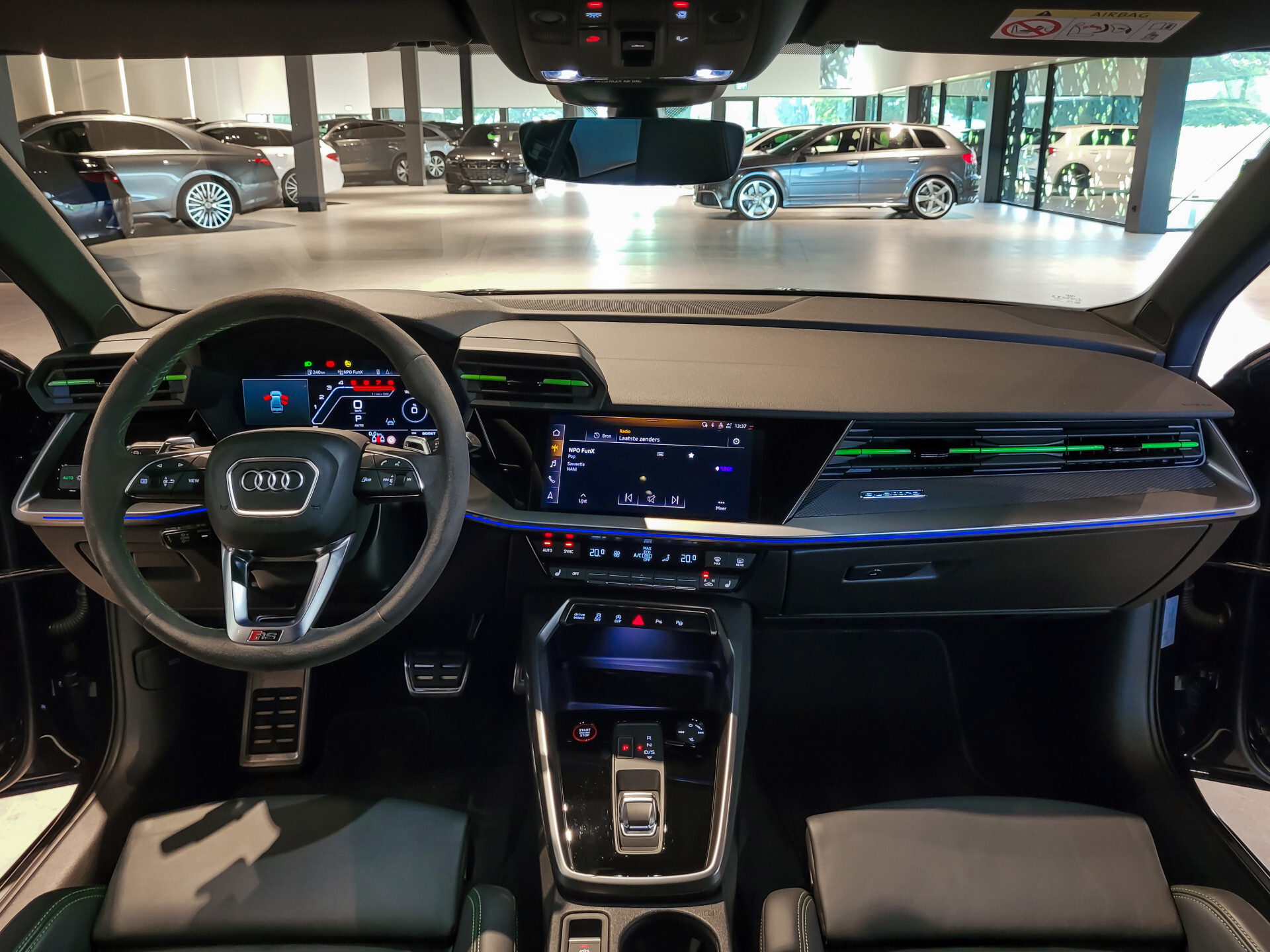 Audi RS3 Limousine 2.5 TFSI Quattro 400pk Hulk Edition B&O|Panorama|Adaptive Cruise|Keyless|Sportstoelen|Fijnnappa|Carbon|Full LED Foto 5