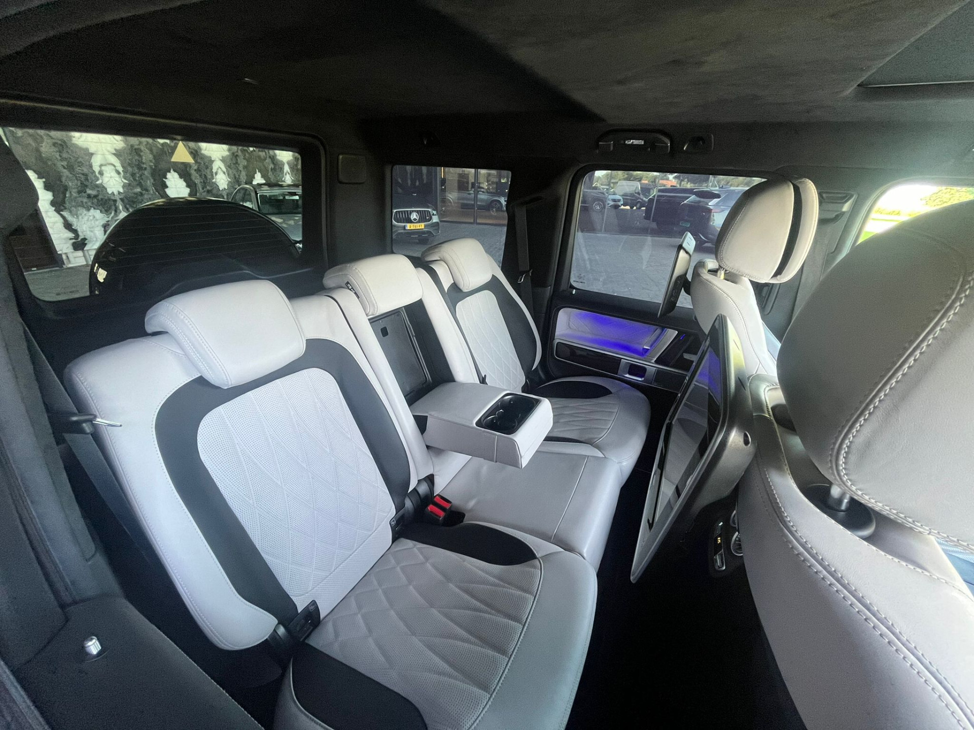 Mercedes-Benz G-Klasse 63 Manufaktur Full Carbon | Massage | Entertainment | Adaptive Cruise | 22" Foto 18